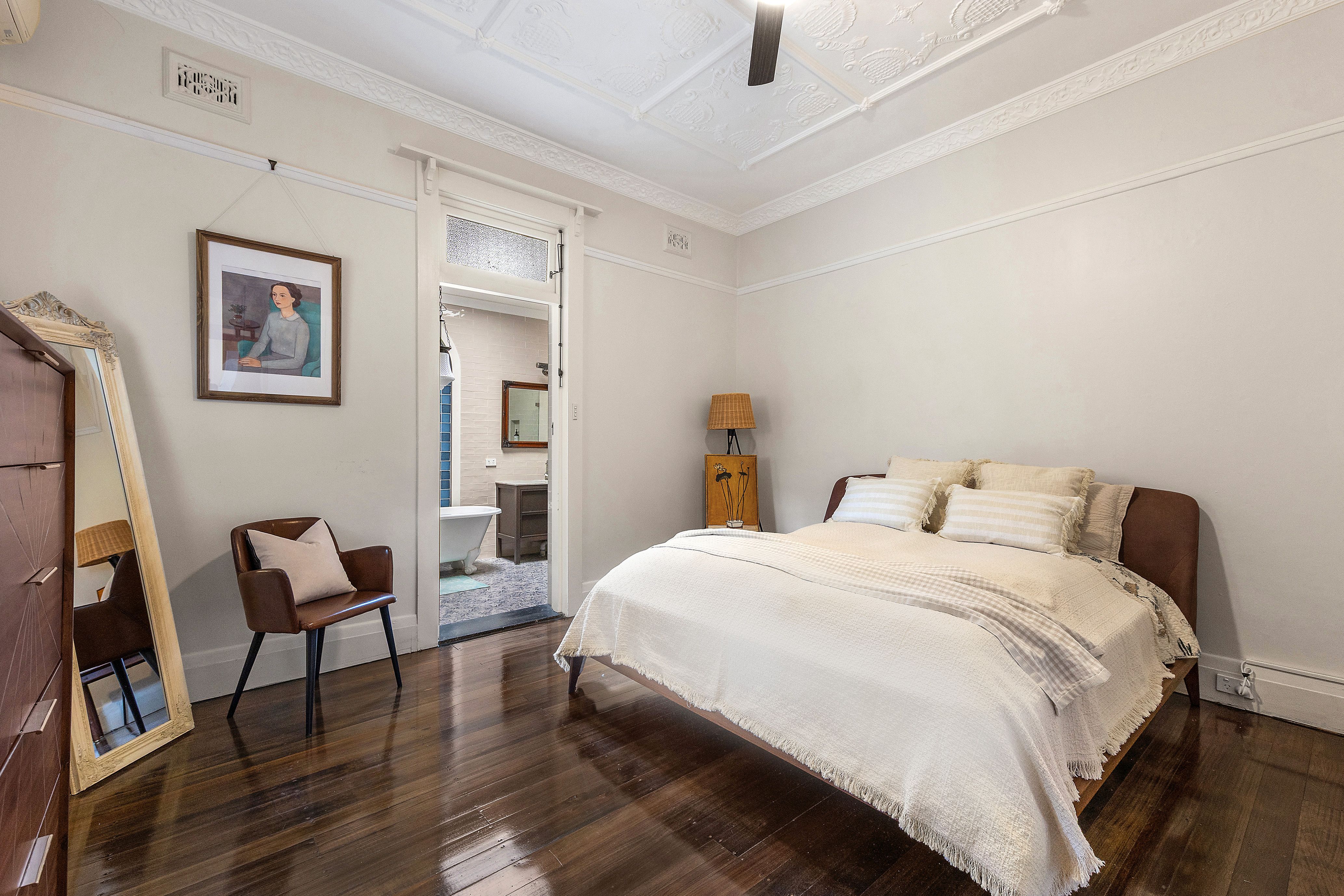 28 Grosvenor Street — photo 9 of 12