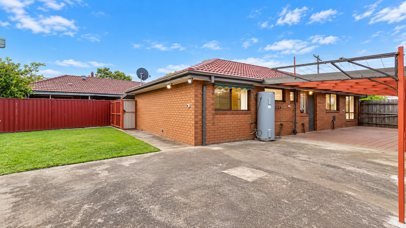 21 Stewart Crescent — photo from Ray White Rockbank