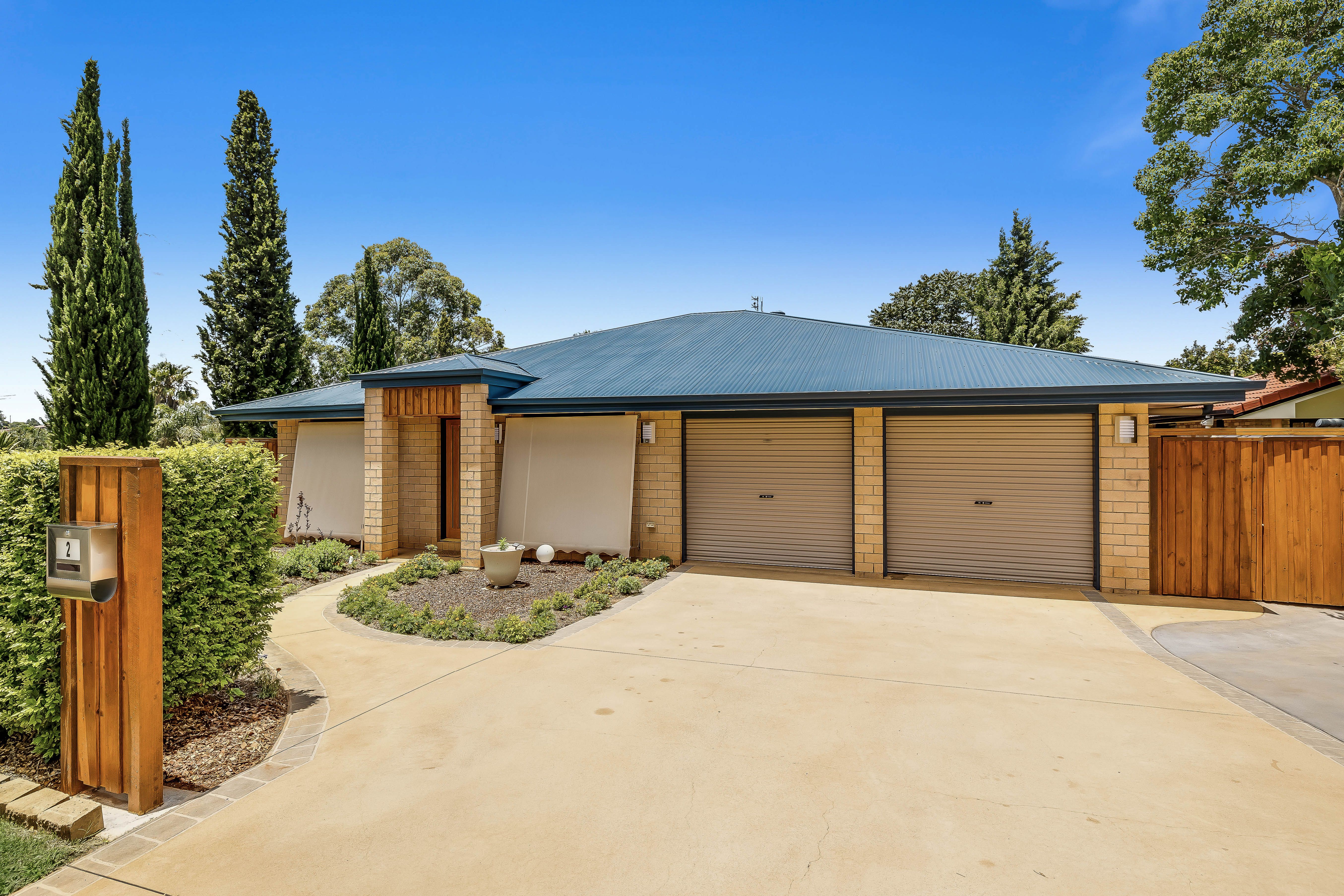 2 Hillcrest Court, Kearneys Spring QLD 4350