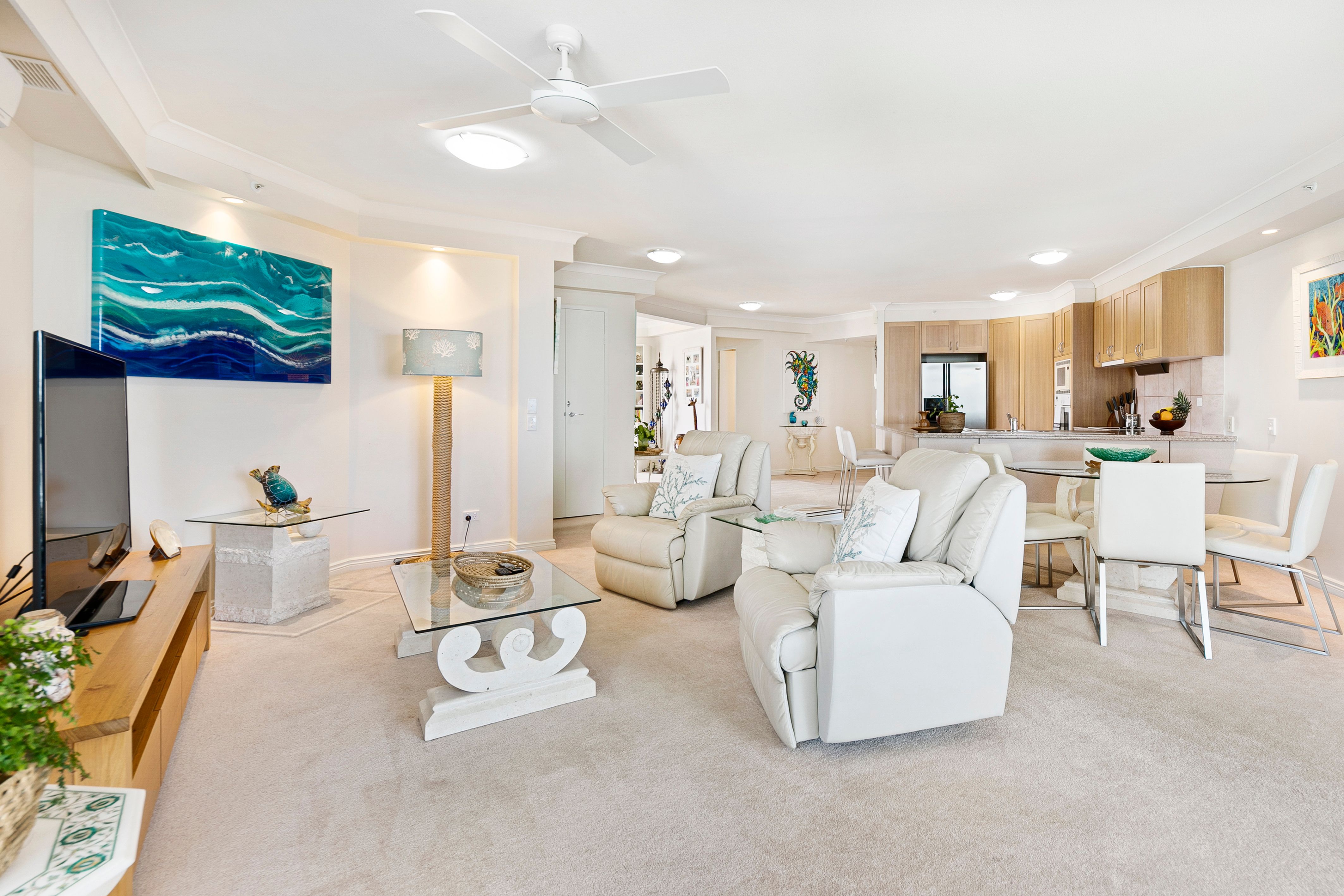 18/100 Old Burleigh Road, Broadbeach, QLD 4218