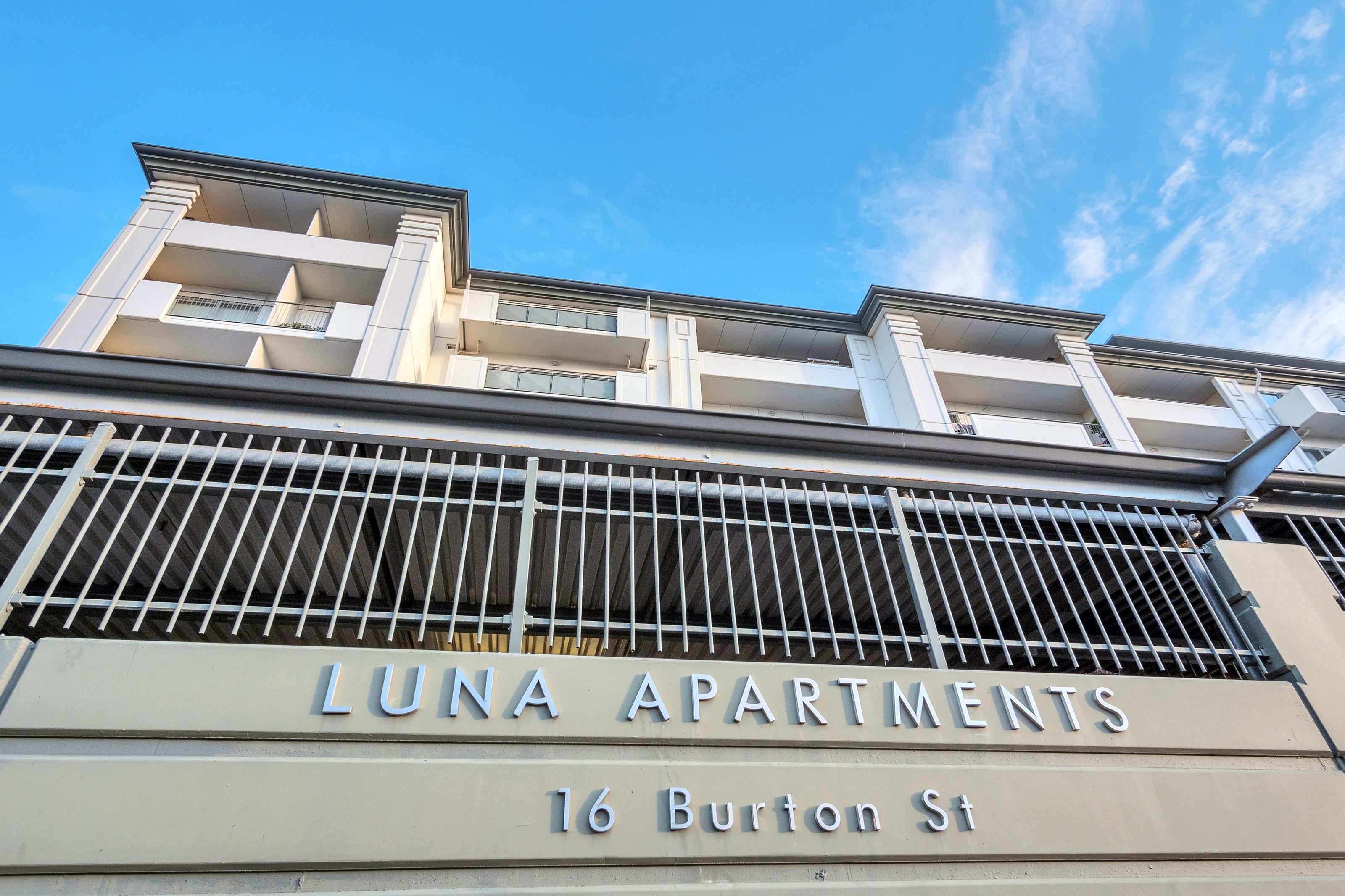 2N/16 Burton Street, Grafton, Auckland City