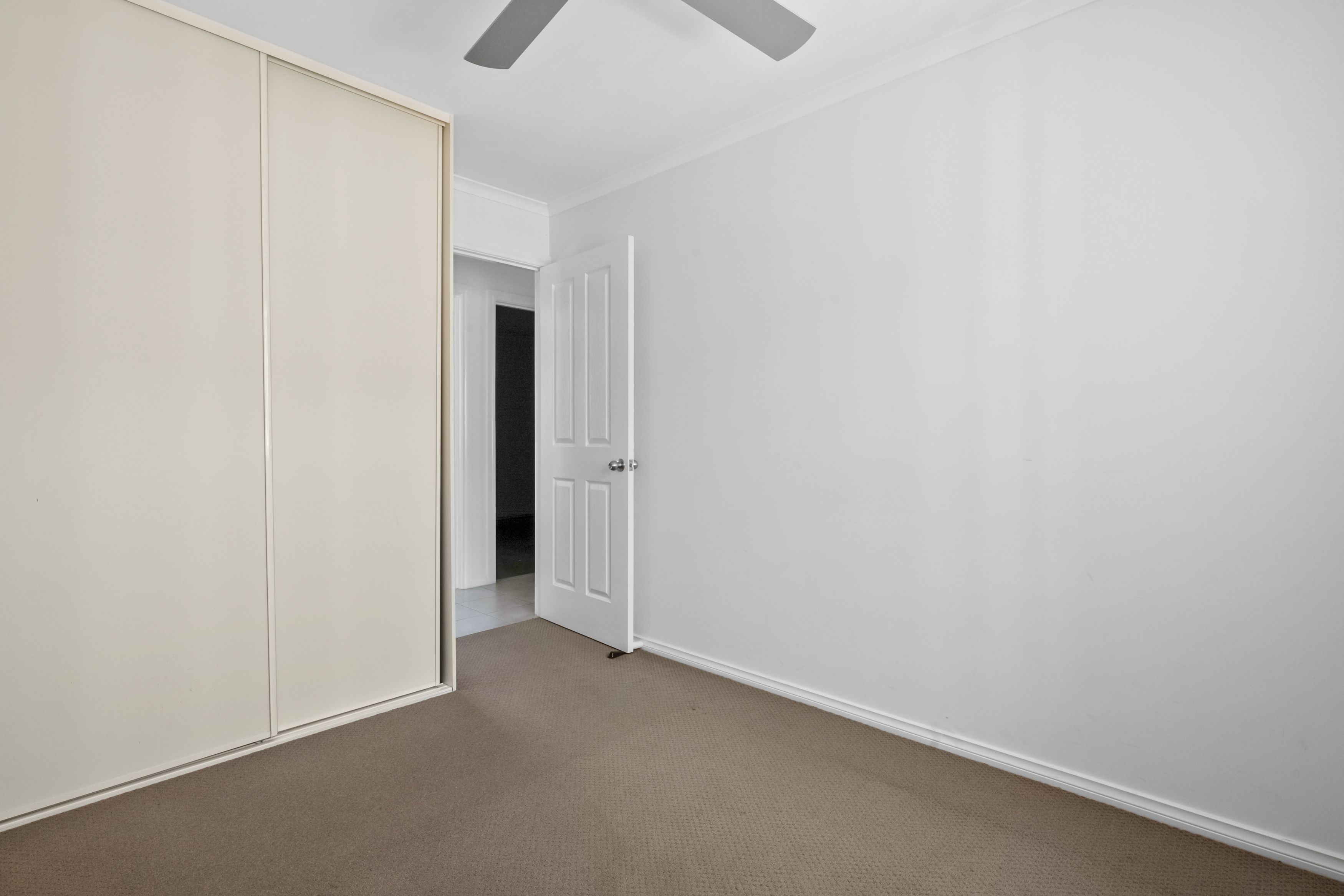 5 Willowbark Crescent — photo 12 of 17