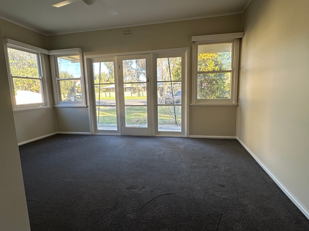 10 Oxford Street, Forbes, NSW 2871