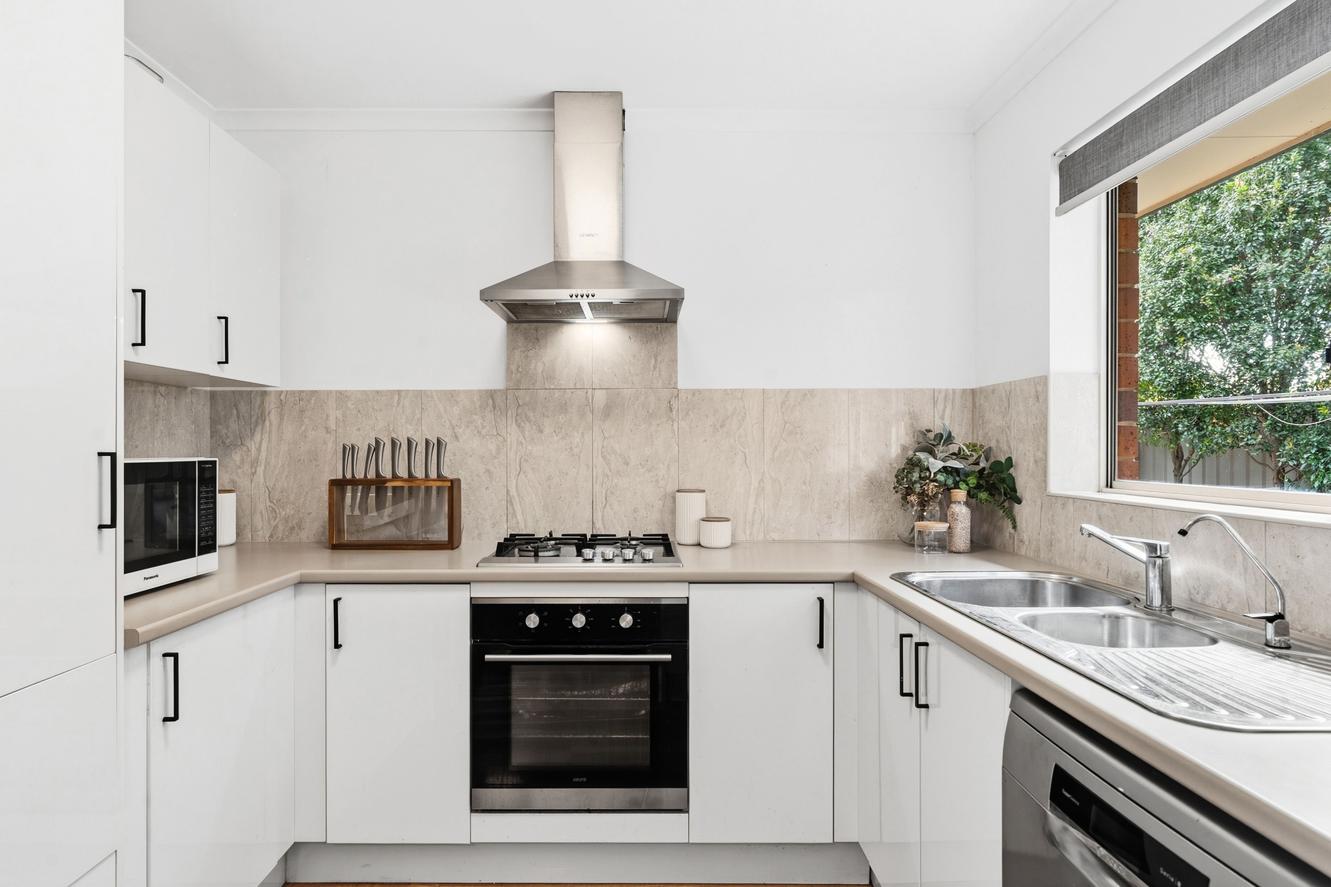 4/53 Angus Avenue — photo 9 of 24