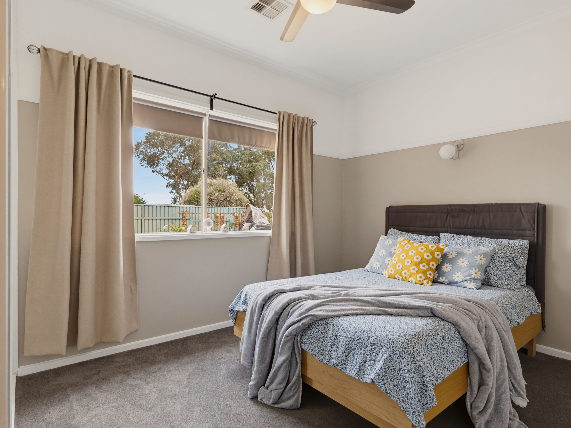 8 Gleneagles Road — photo 13 of 25