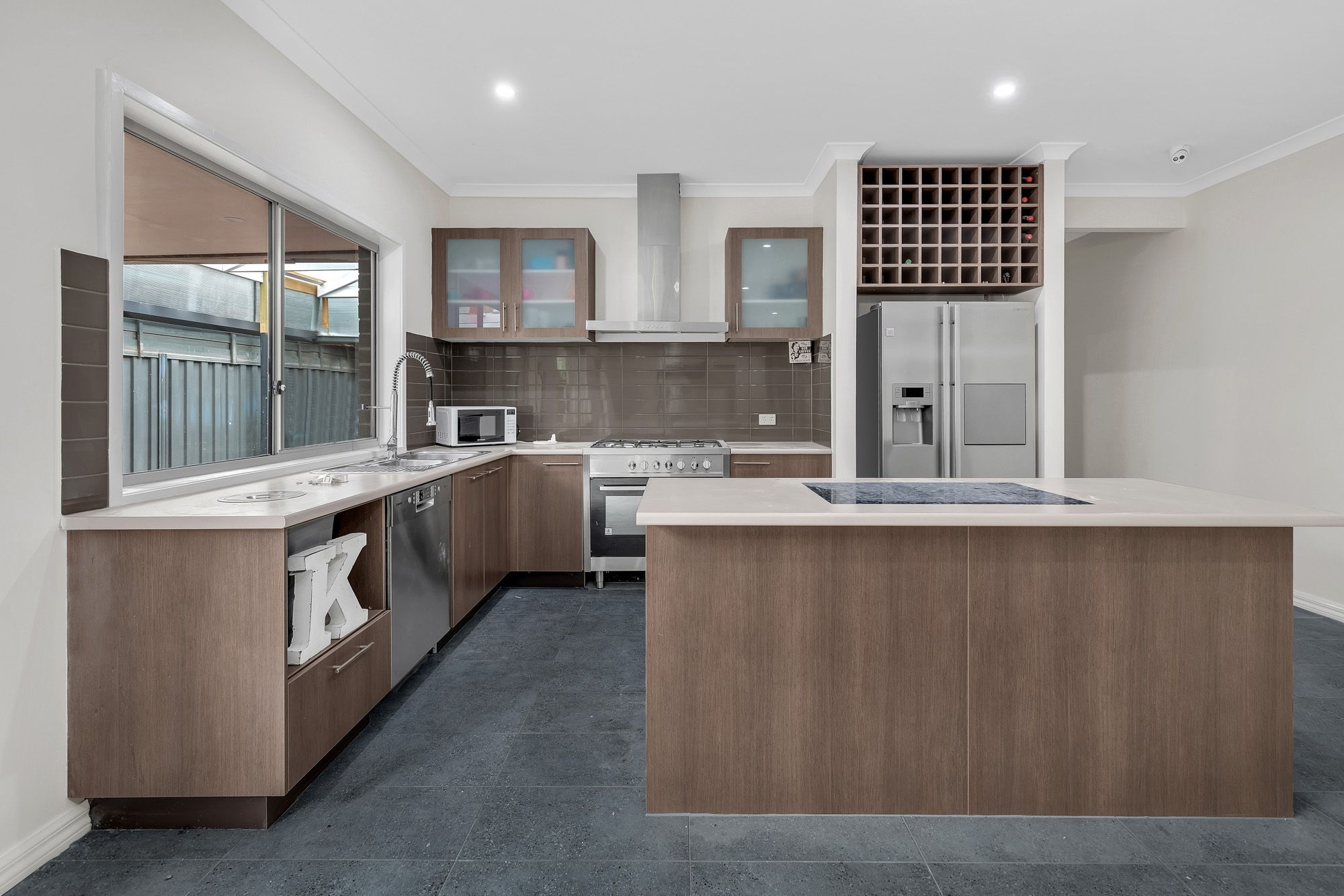 7 Pierbrook Avenue, Manor Lakes, VIC 3024