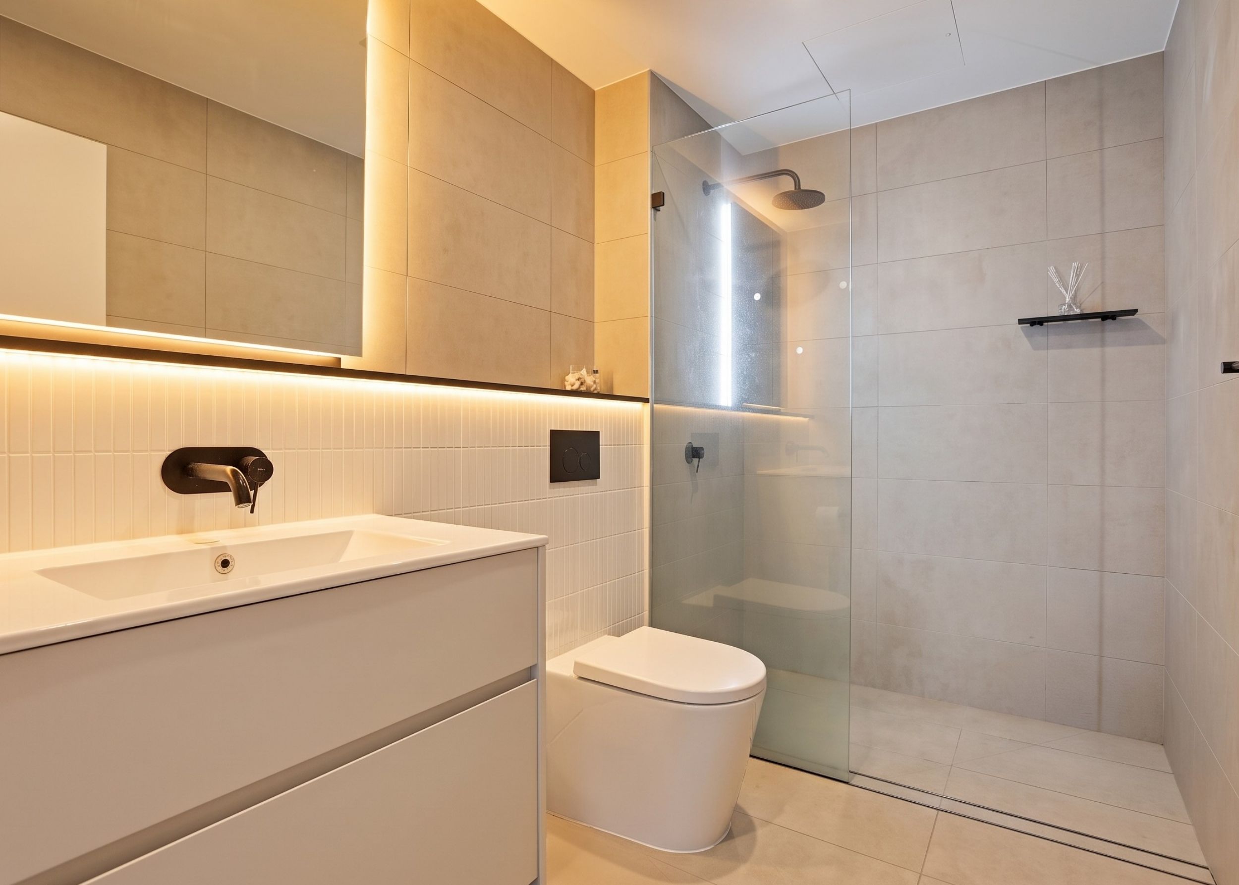 G12/105 Bella Vista Drive — photo 13 of 13