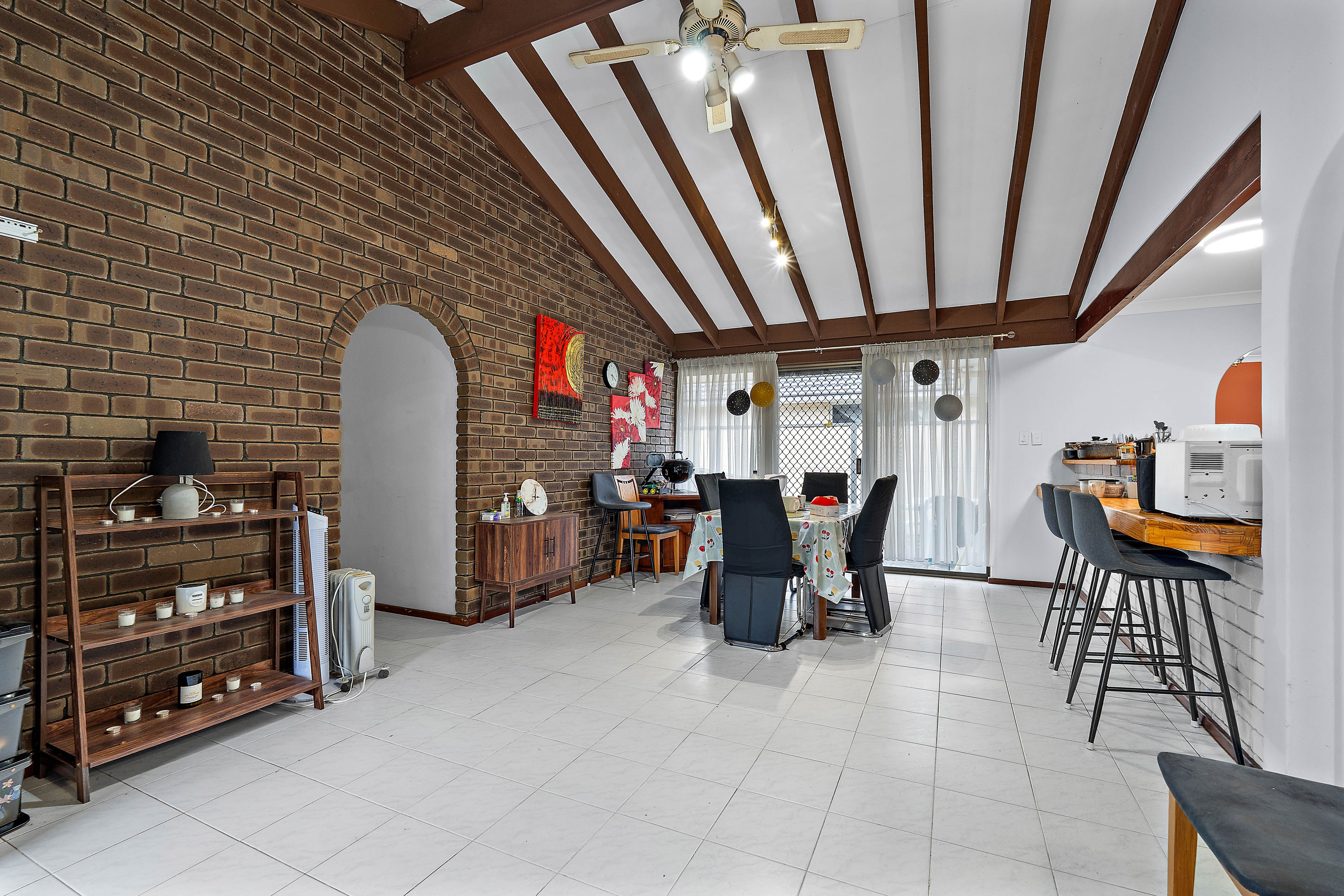 31 Huggins Road — photo 8 of 18