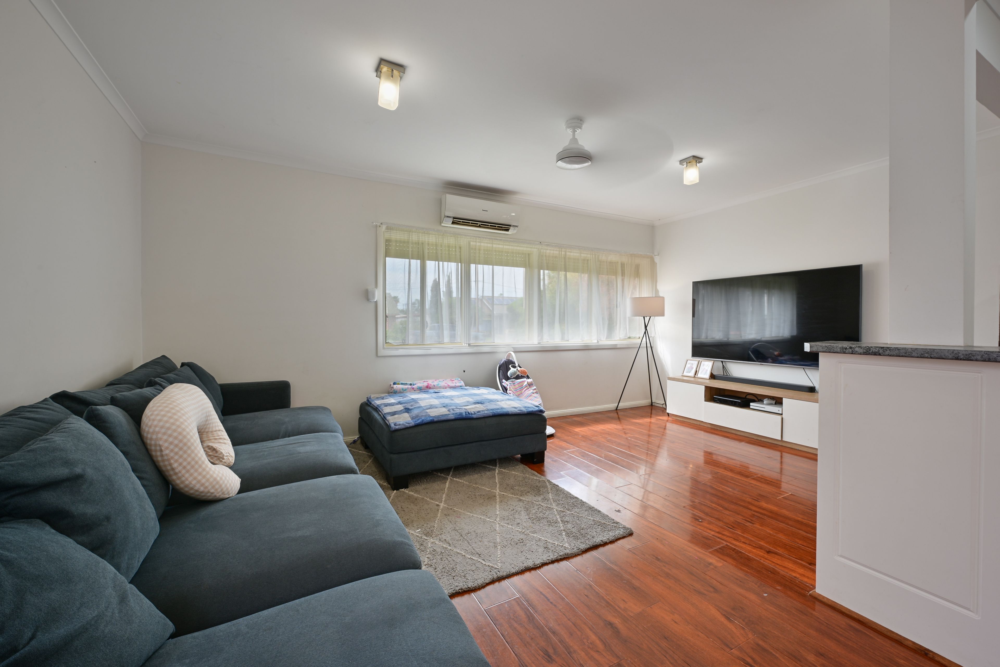 23 Noble Street — photo 4 of 14