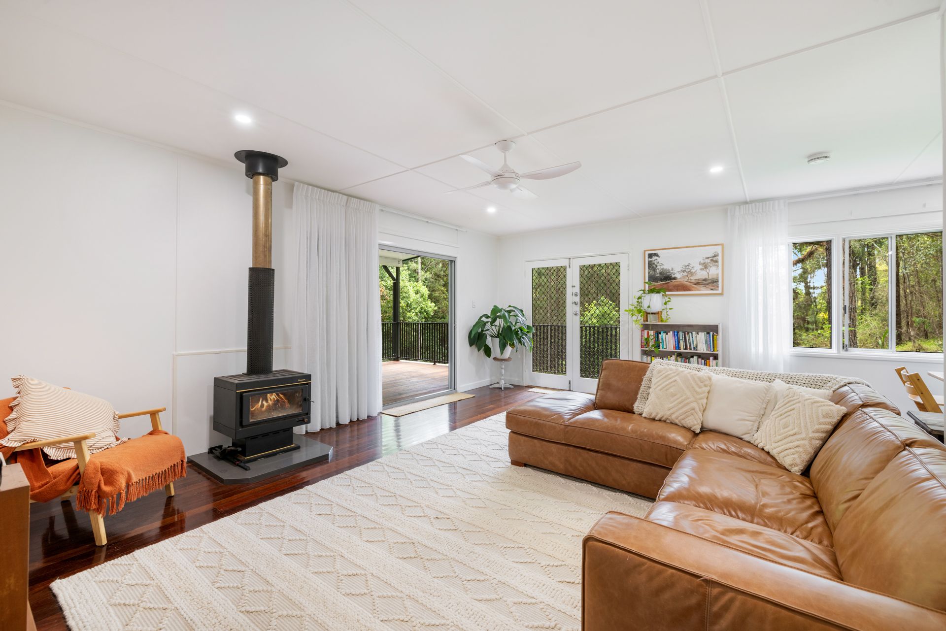 156 King Road — photo 4 of 16