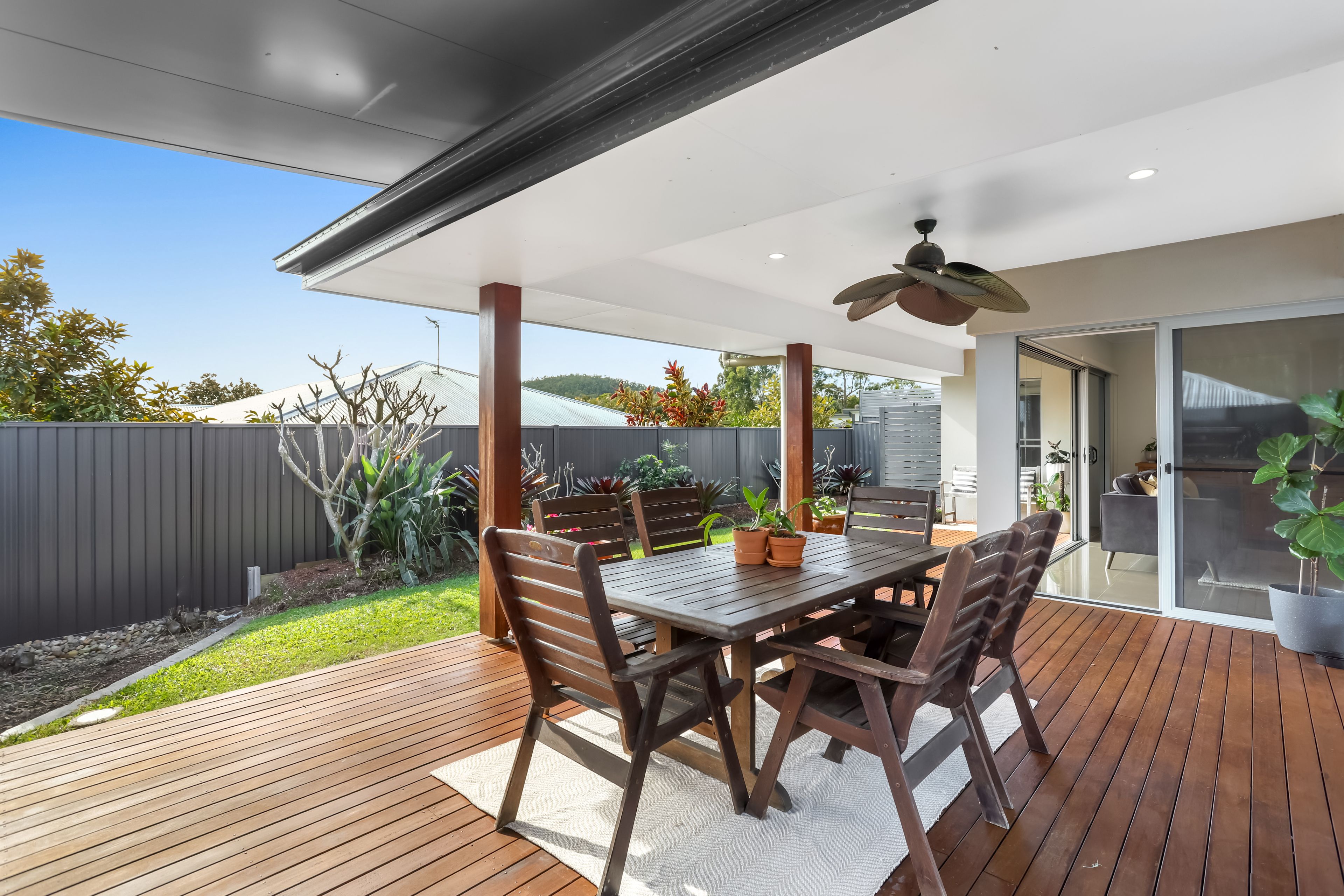 37 Buckingham Road — photo 3 of 20