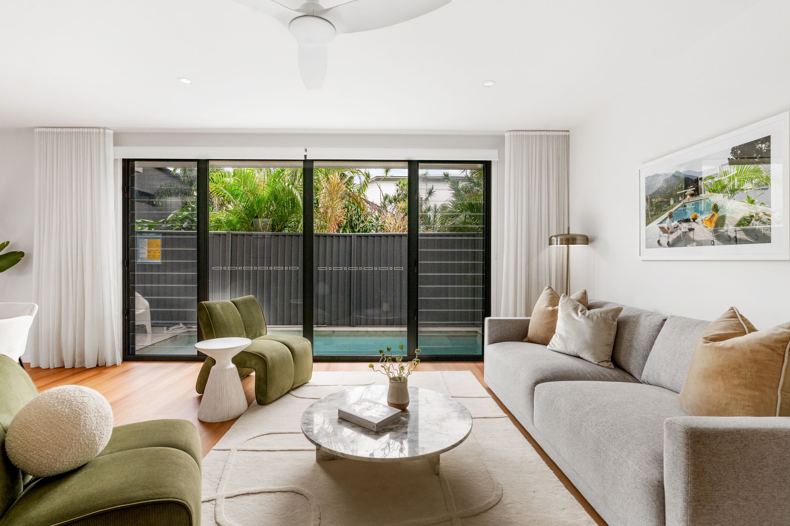 2/124 Sunshine Parade, Miami, QLD 4220