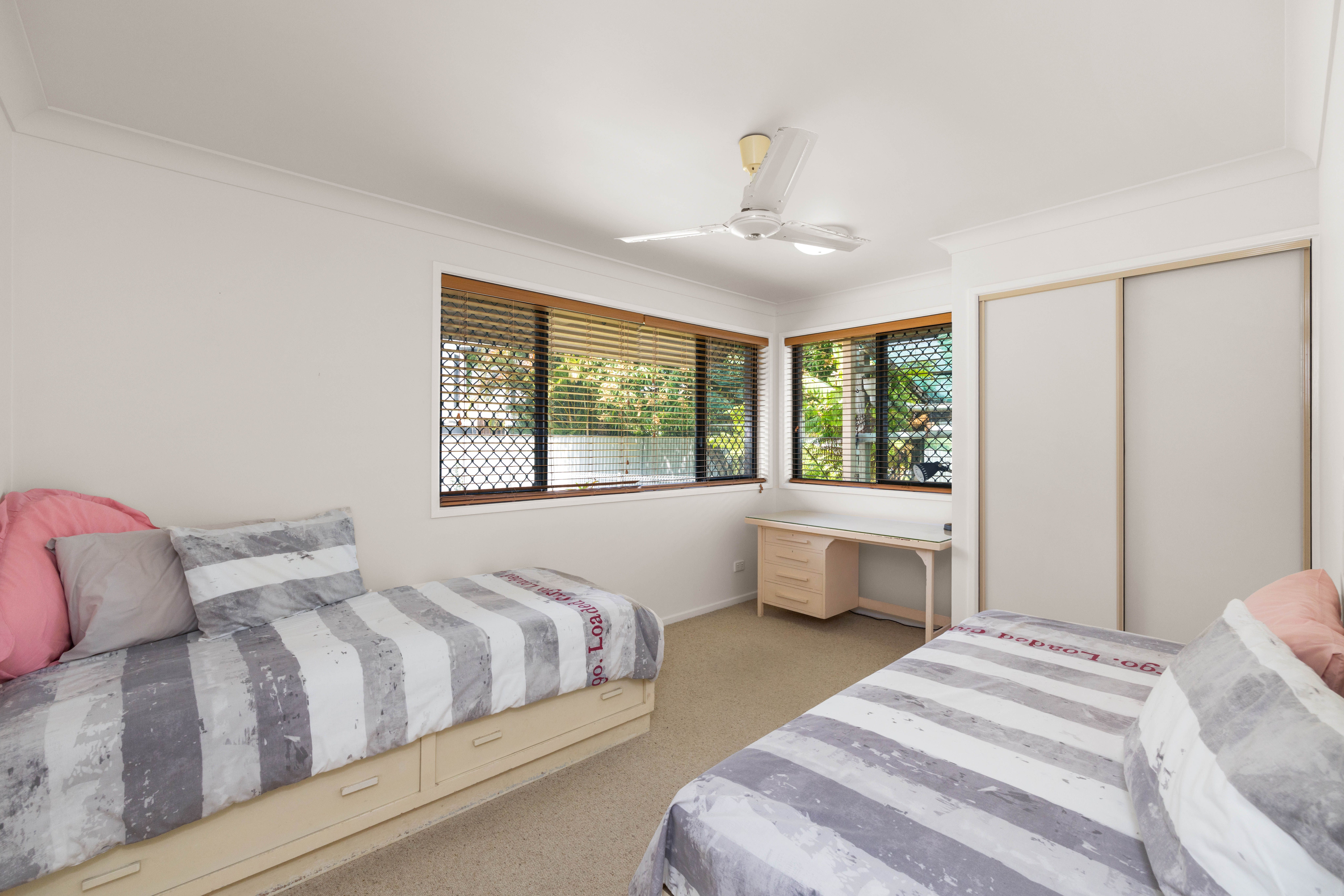 2 Onslow Street — photo 16 of 20