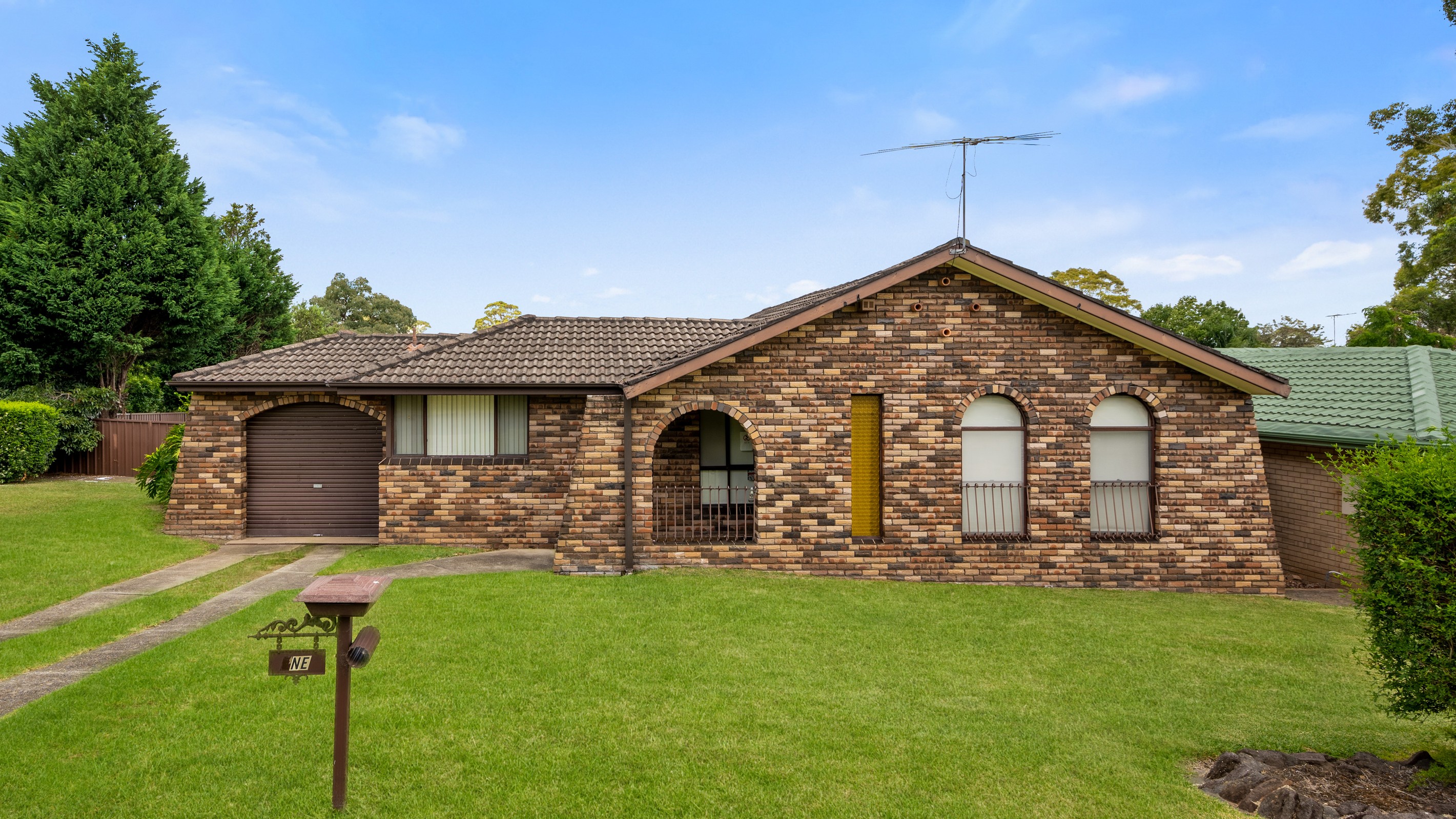 1 Whipbird Avenue, Ingleburn, NSW 2565