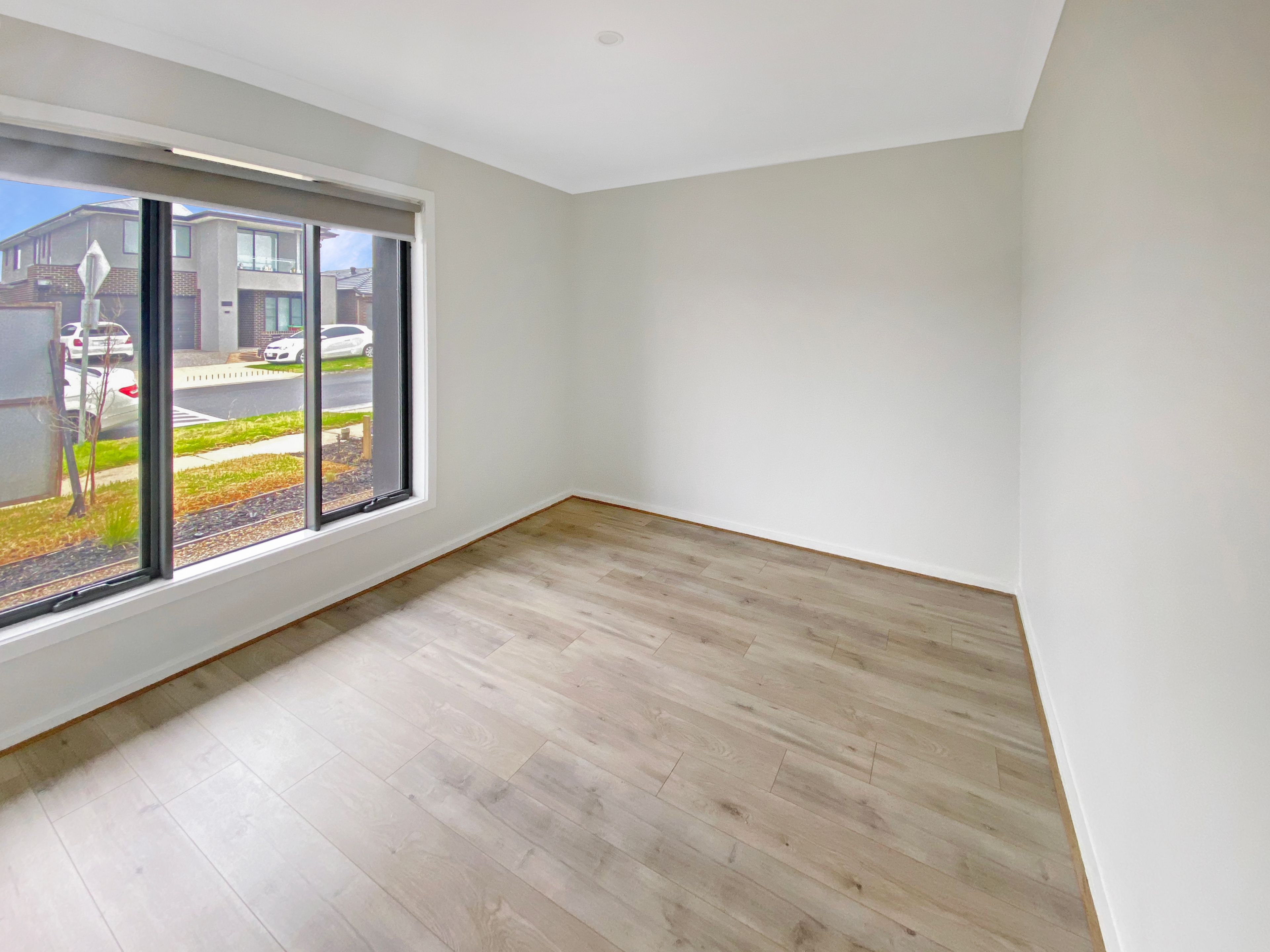 27 Risely Road, Clyde North, VIC 3978