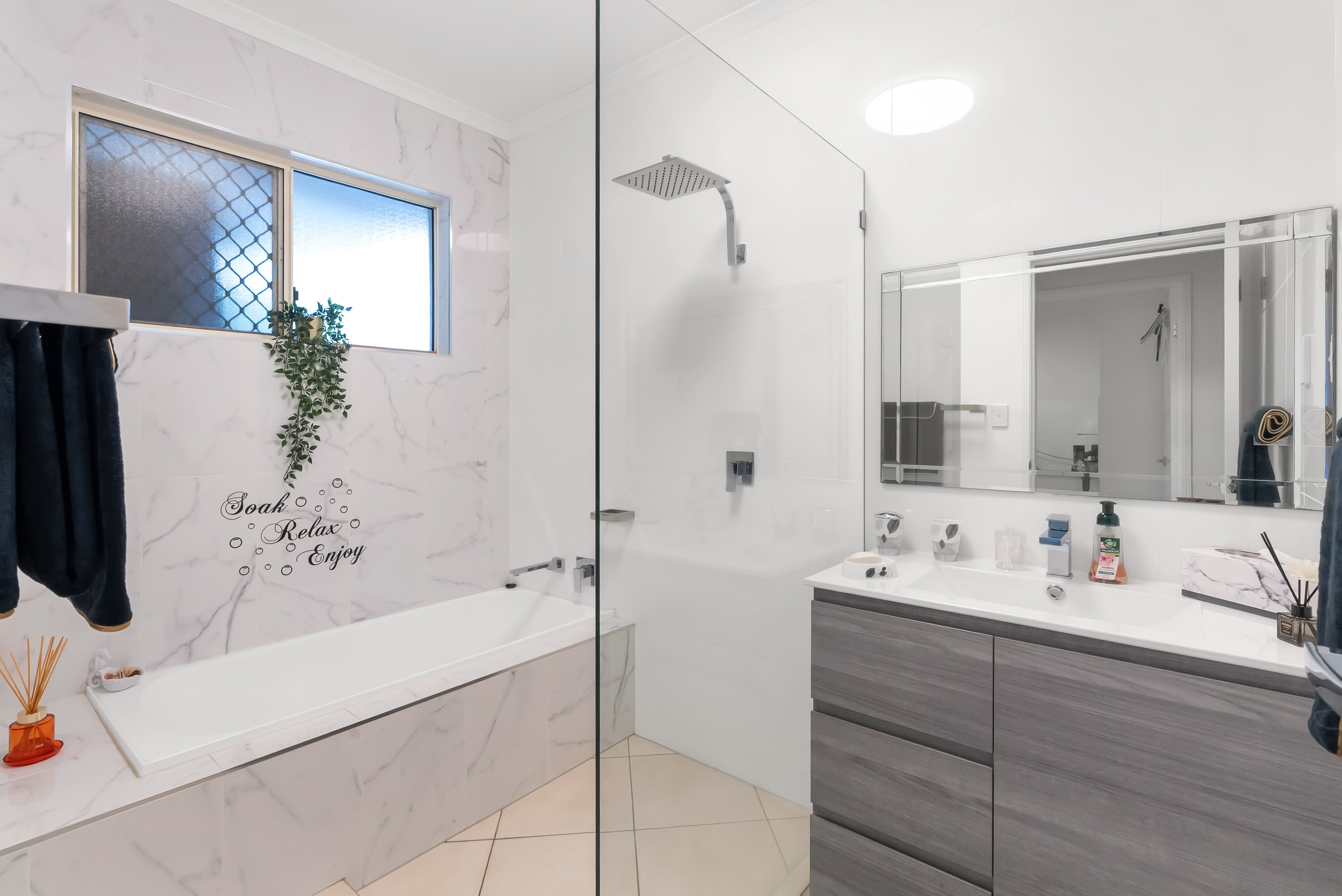 4 Woodlock Drive — photo 16 of 19