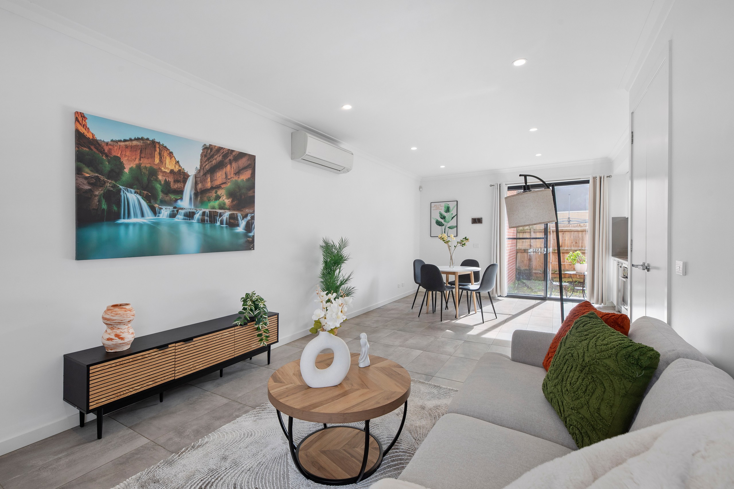 42 Jackson Green Boulevard, Clayton South, VIC 3169