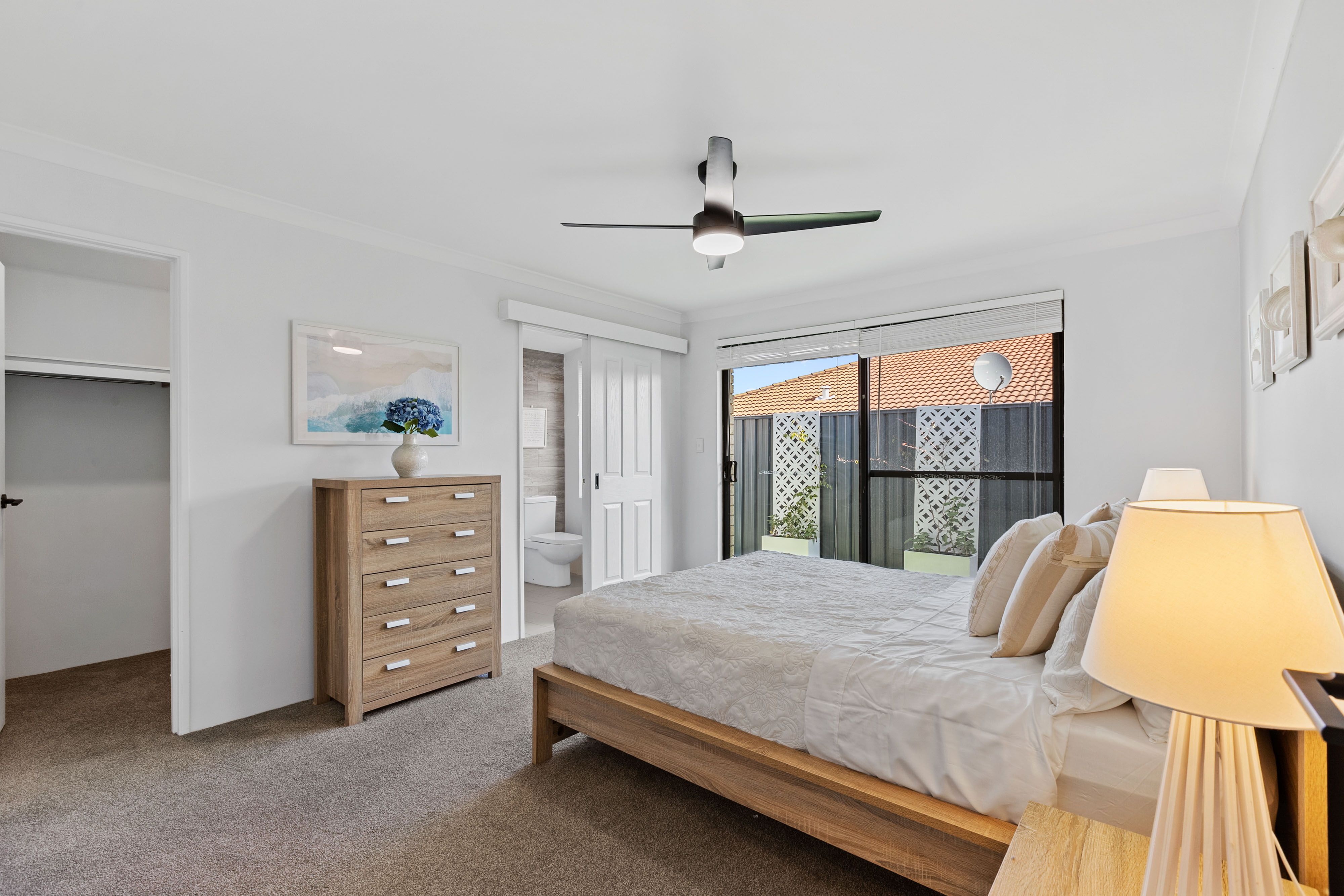 28A Russell Road — photo 12 of 25