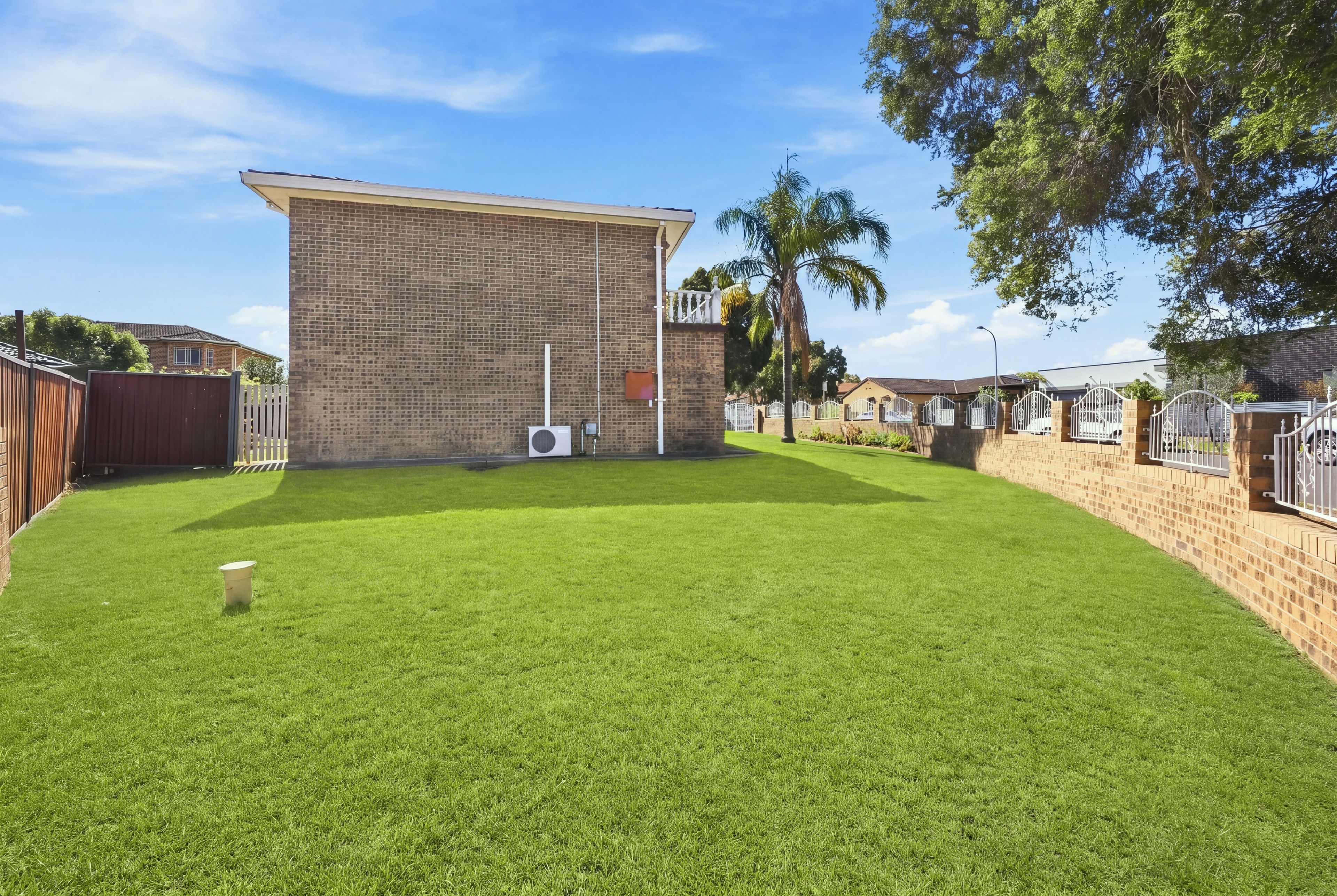 14 Housman Street — photo 12 of 15