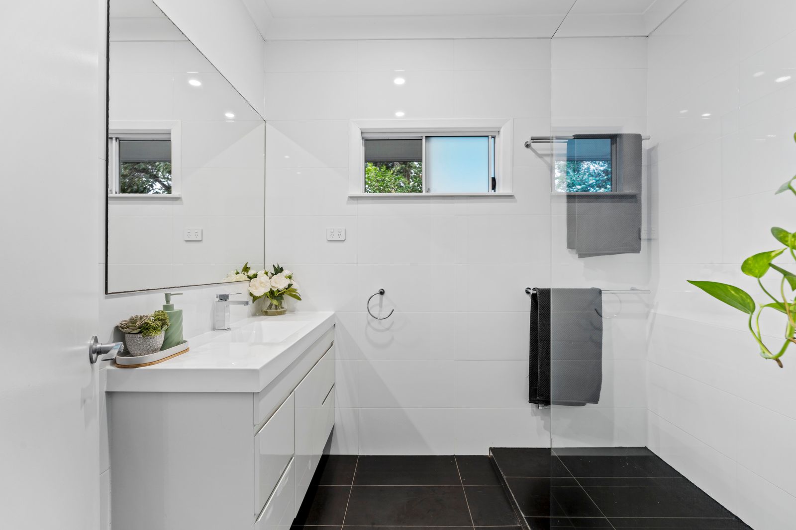 12 Allamanda Street — photo 15 of 30