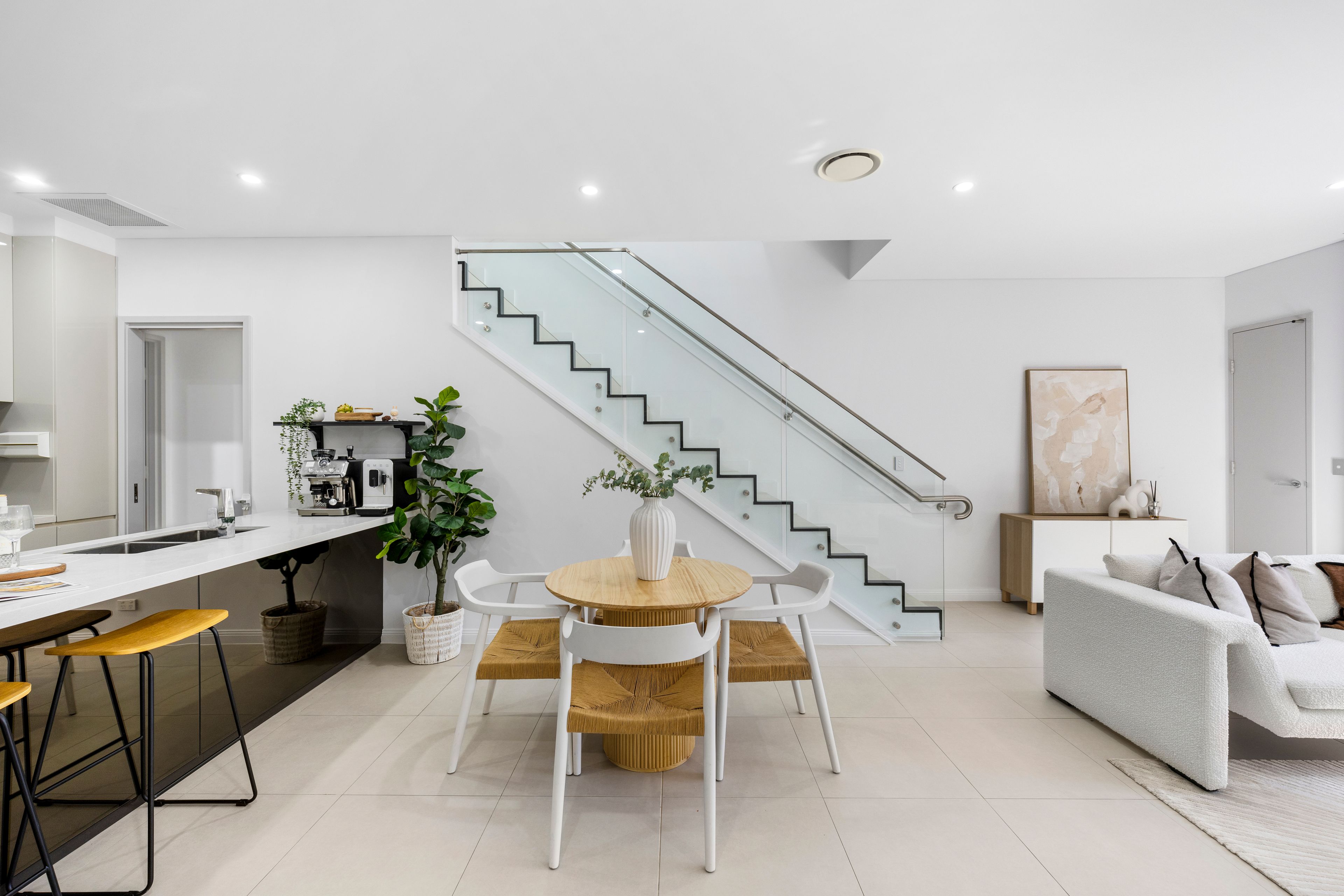 37 Rothschild Avenue, Rosebery NSW 2018