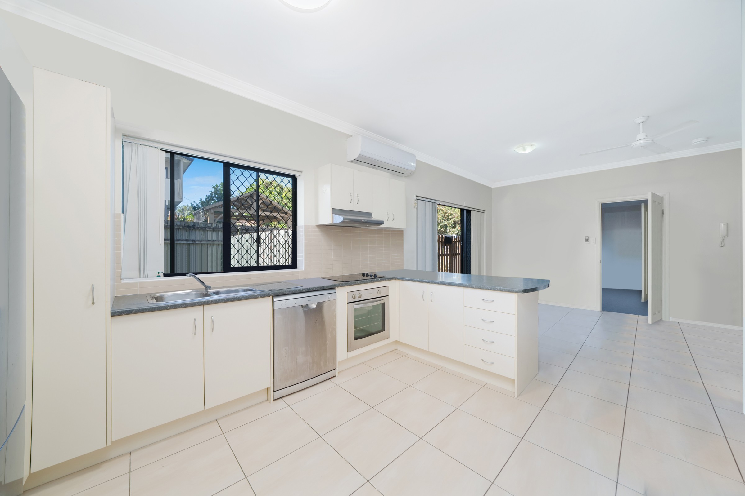 1-5/15 Seeney Street, Zillmere, QLD 4034