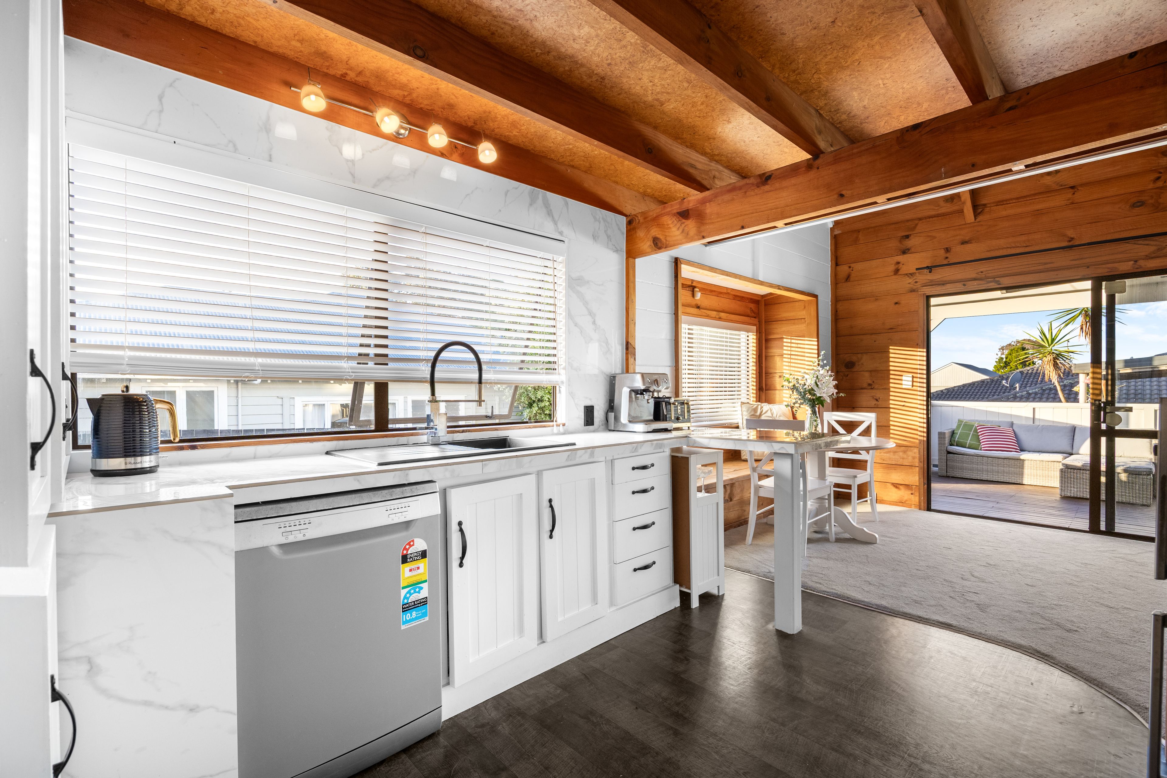 4037A Great North Road, Glen Eden, Waitakere City