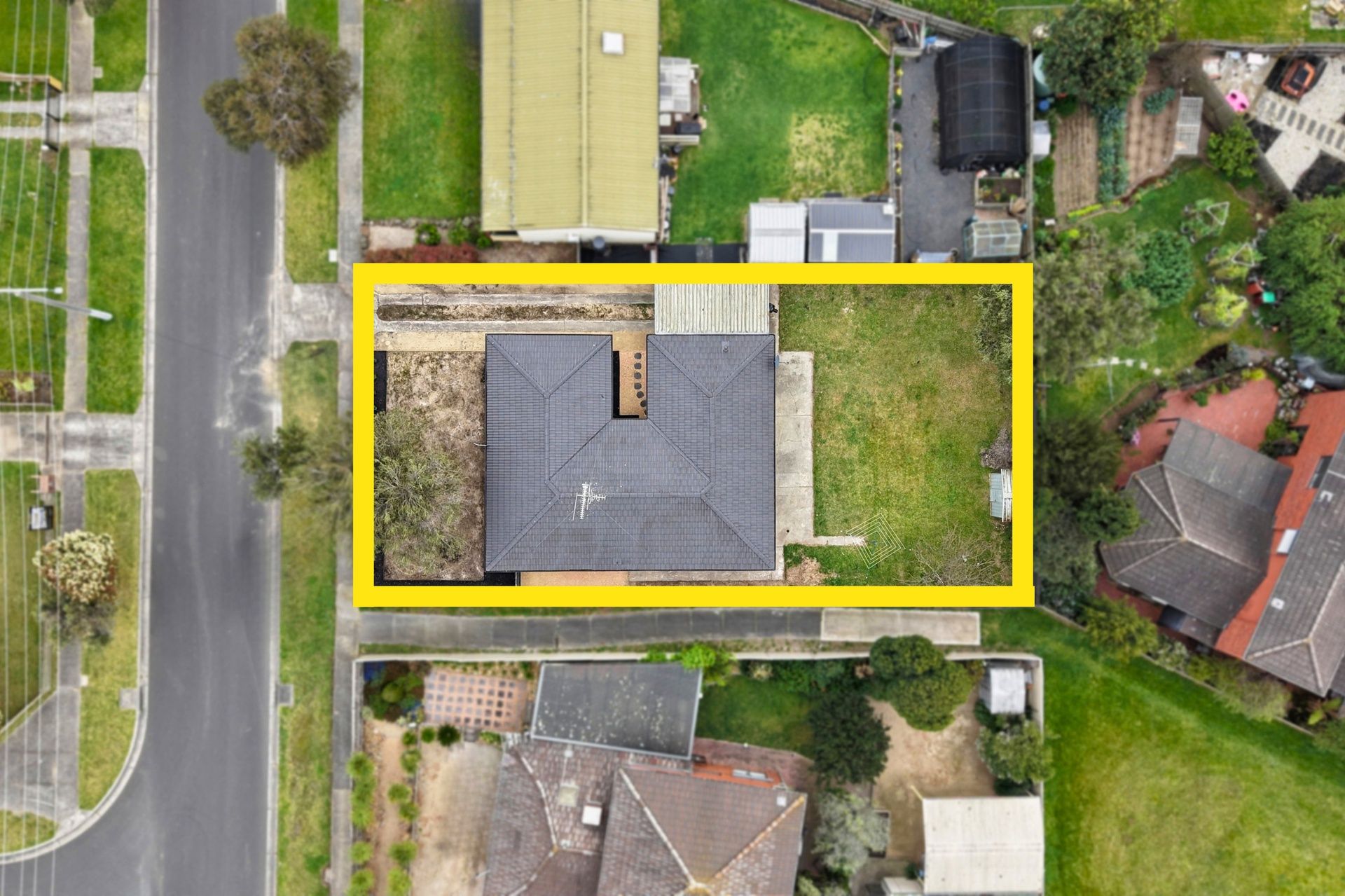 5 Isaac Smith Crescent — photo 17 of 22