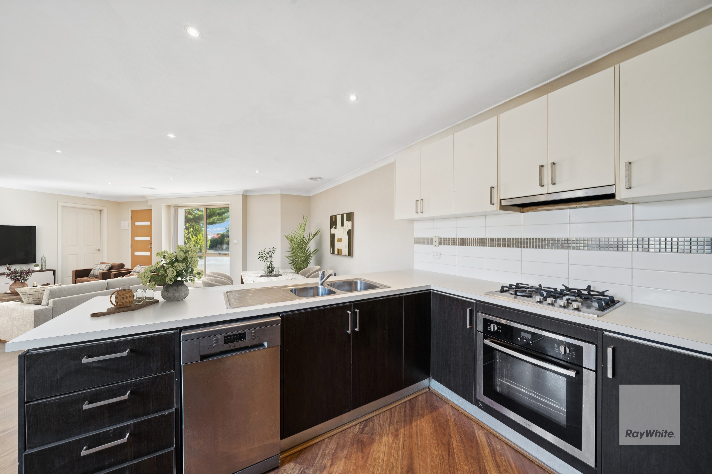 3/16 Dutton Court, Meadow Heights, VIC 3048