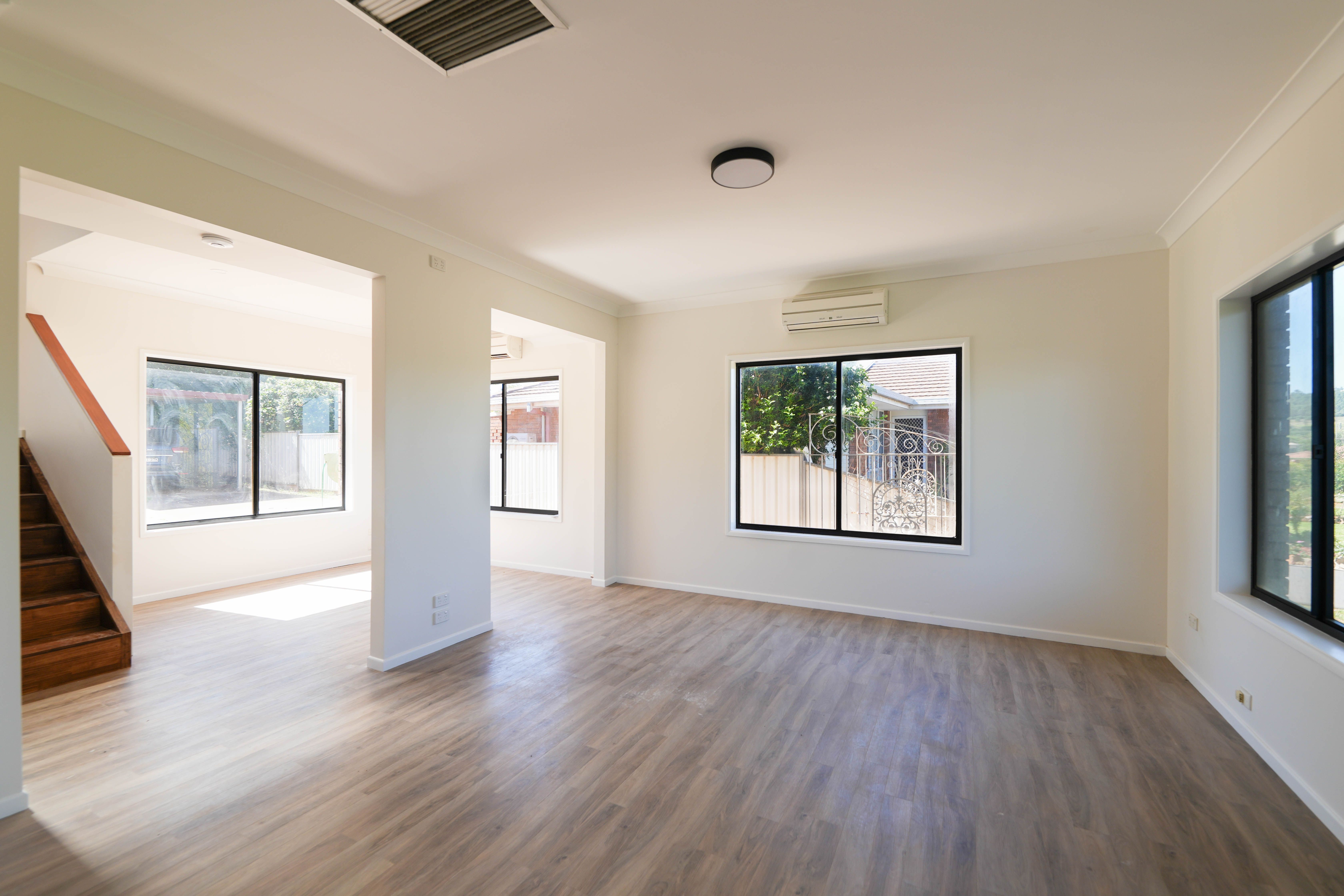 10 Bowditch Crescent, Parkes, NSW 2870