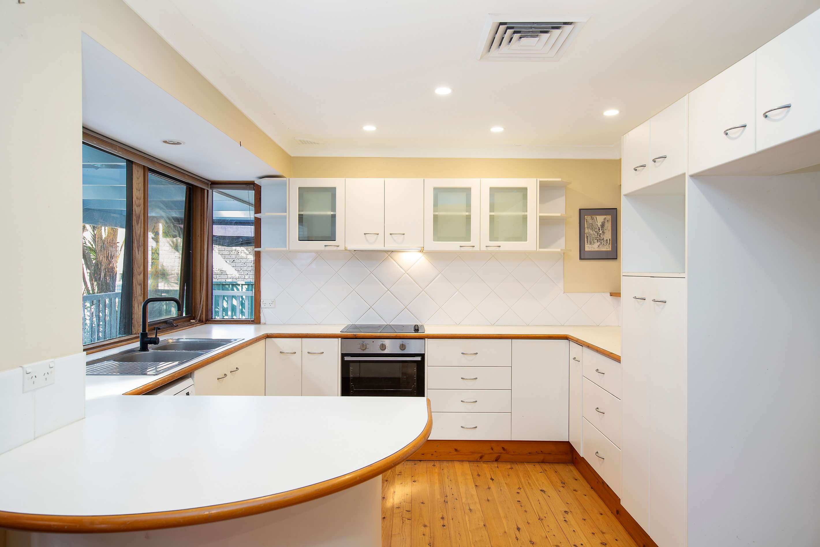 18 Donegal Road, Berkeley Vale, NSW 2261