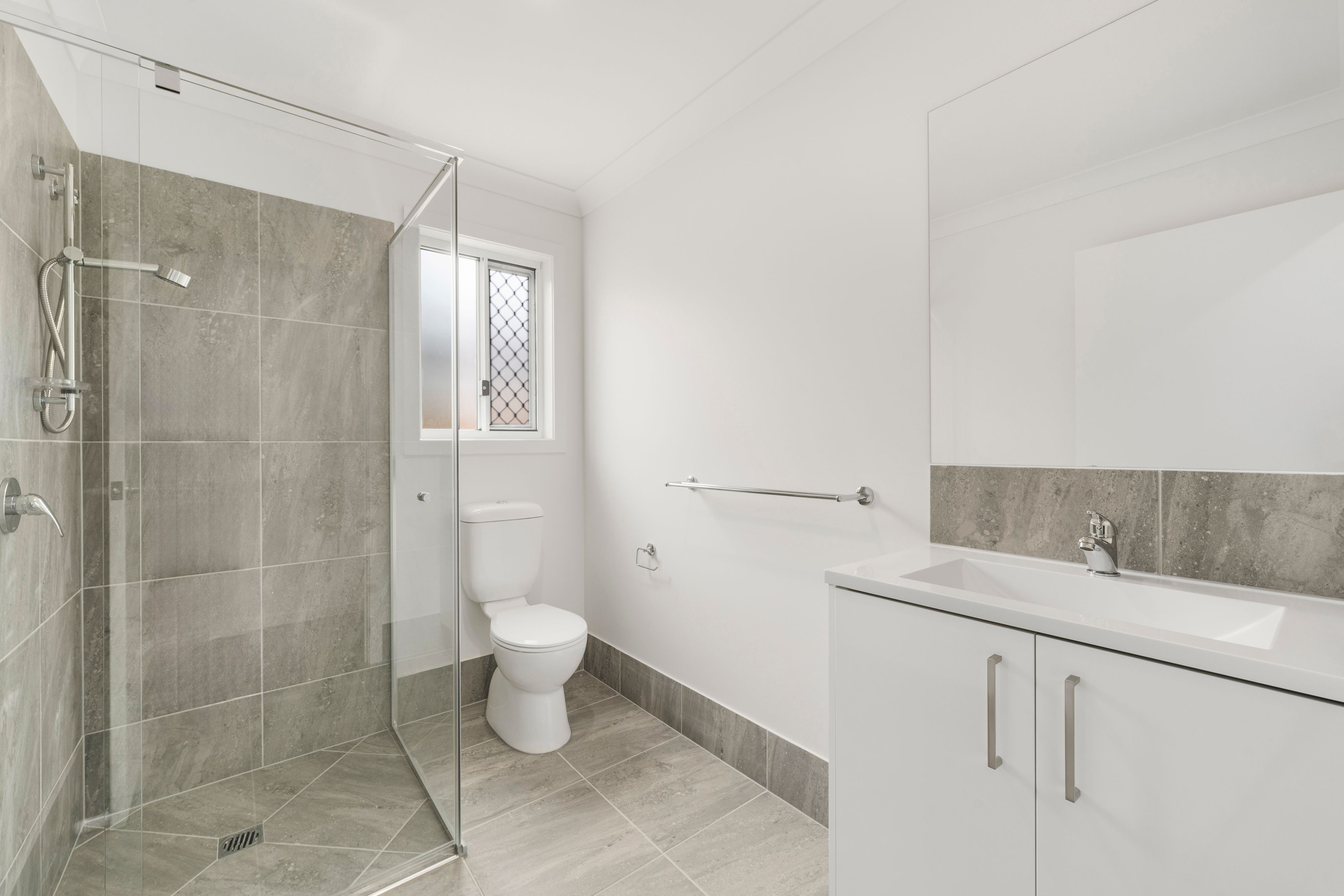 12B Birt Street — photo 8 of 10