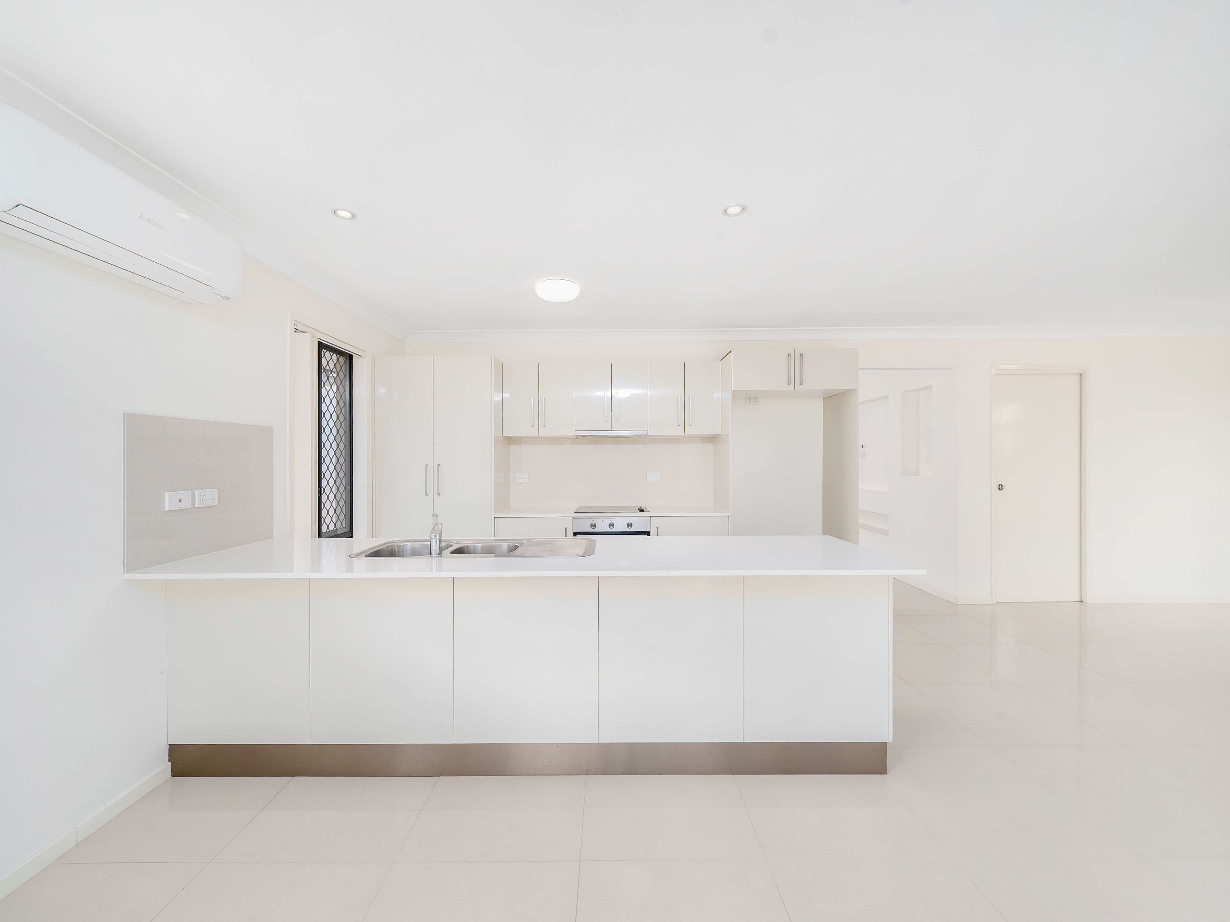 16 Kingdom Circuit, North Lakes, QLD 4509