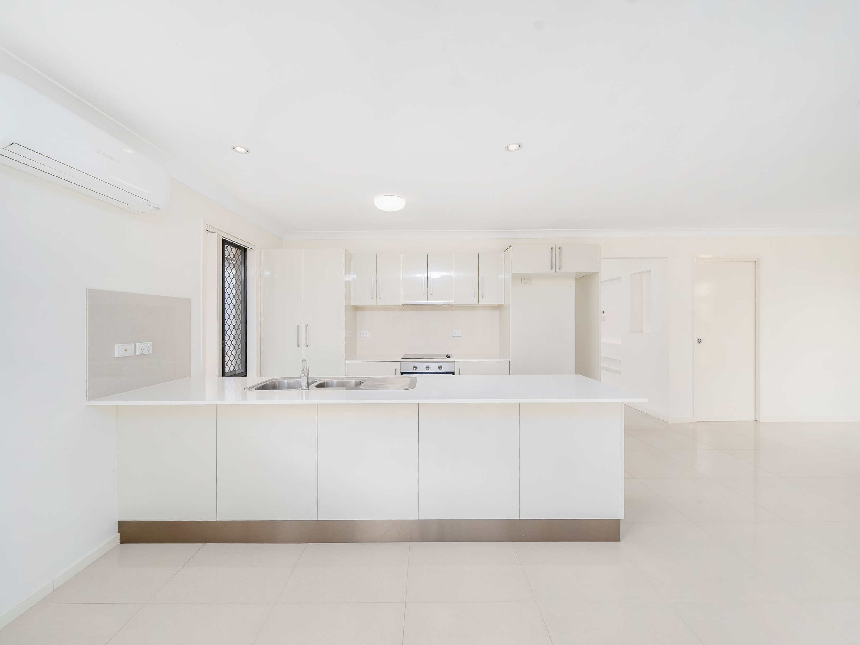 16 Kingdom Circuit, North Lakes, QLD 4509