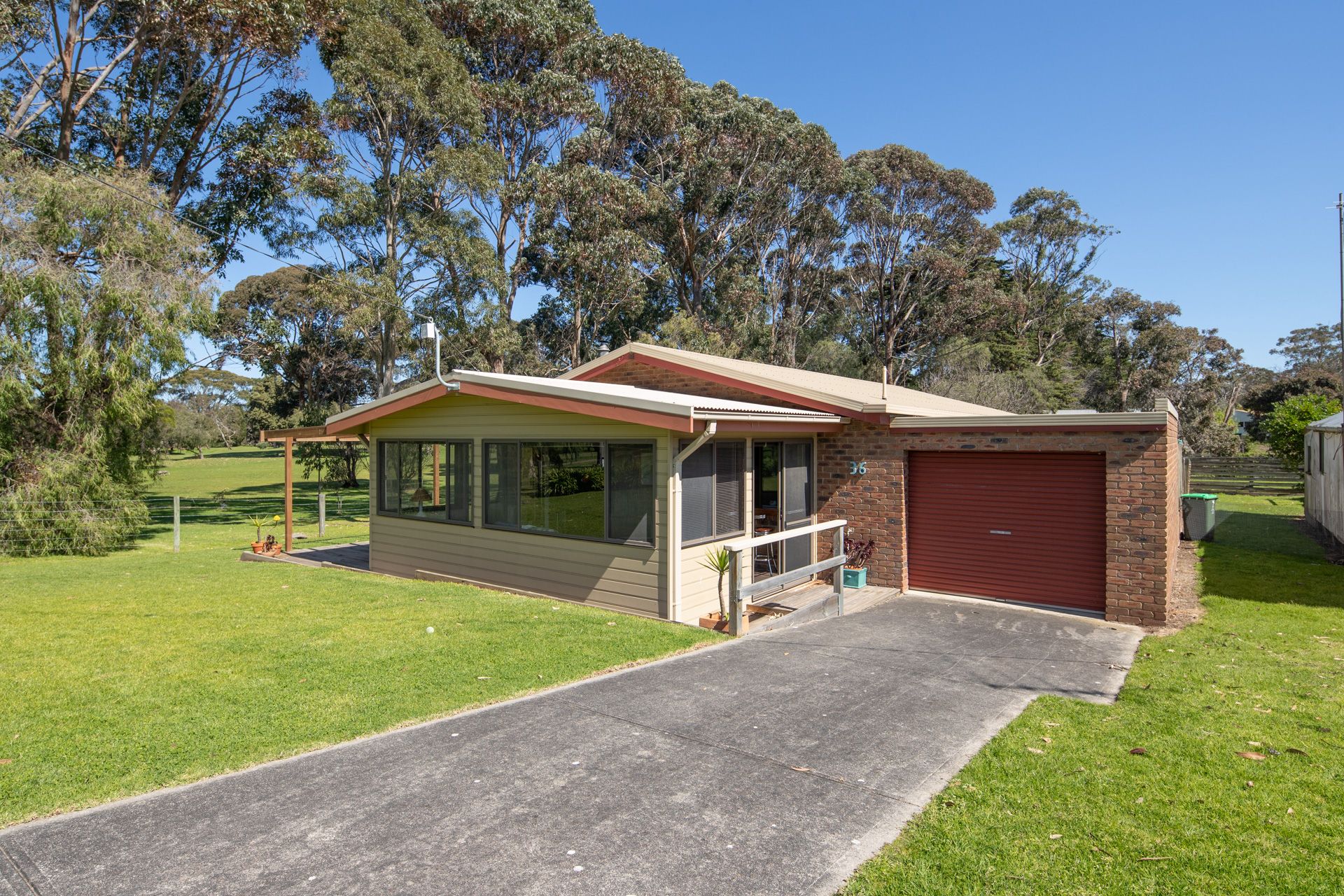 36 Rose Avenue, Cowes VIC 3922