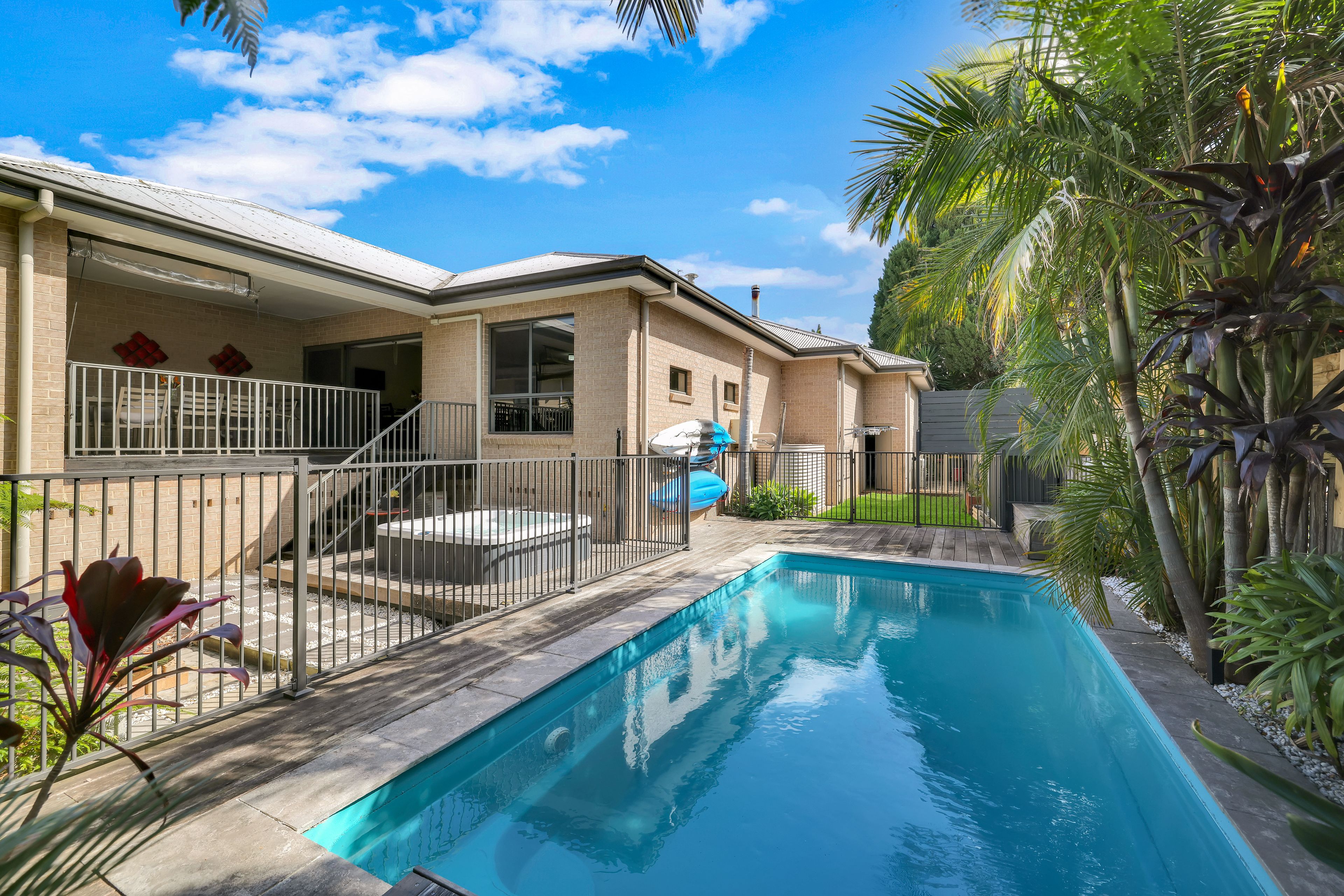 7 Hawthorn Avenue — photo 18 of 25