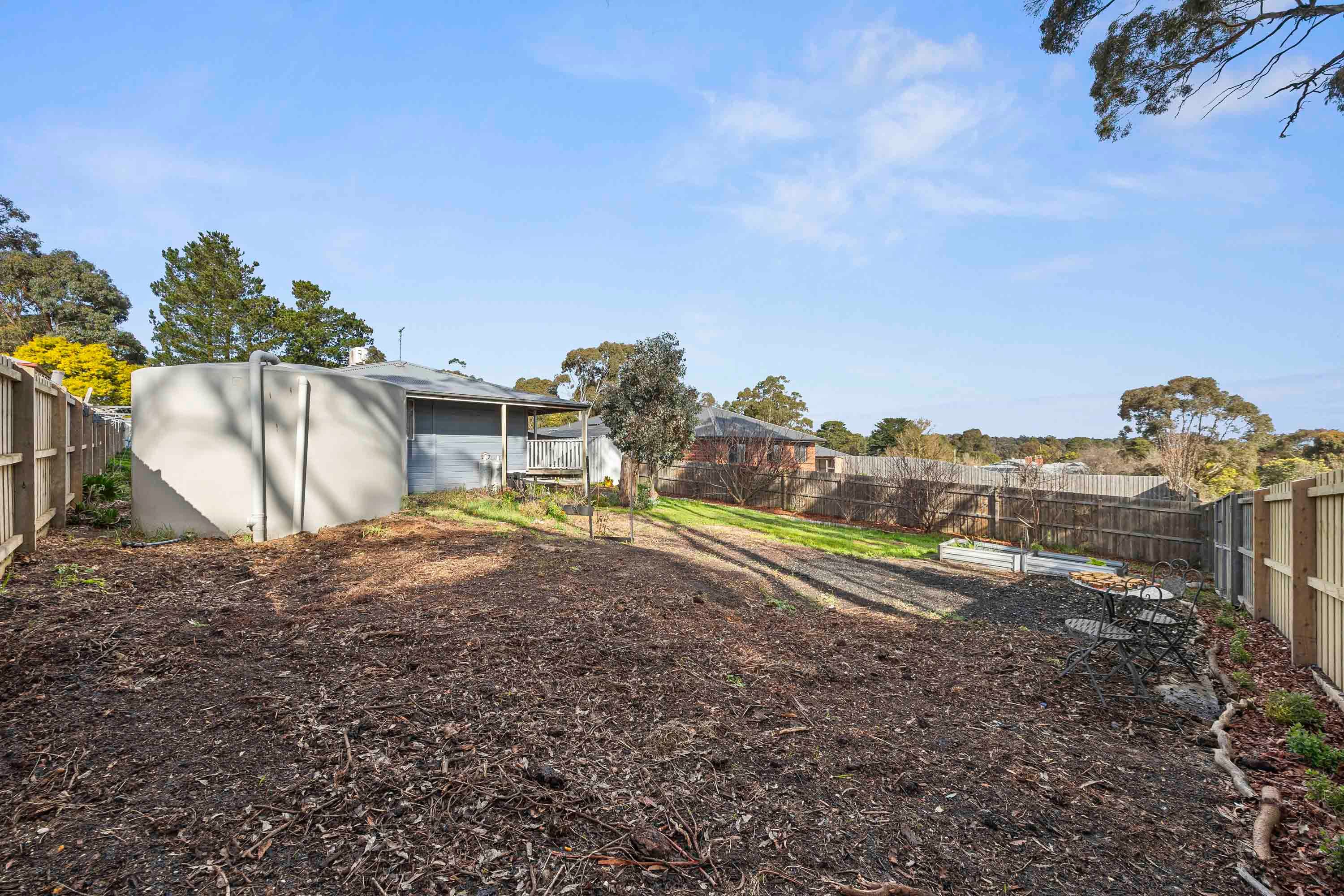 30 Pascoe Street — photo 23 of 27