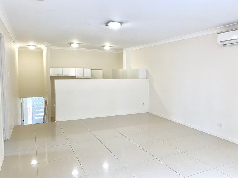 2/18 Sapium Street, Kingston, QLD 4114
