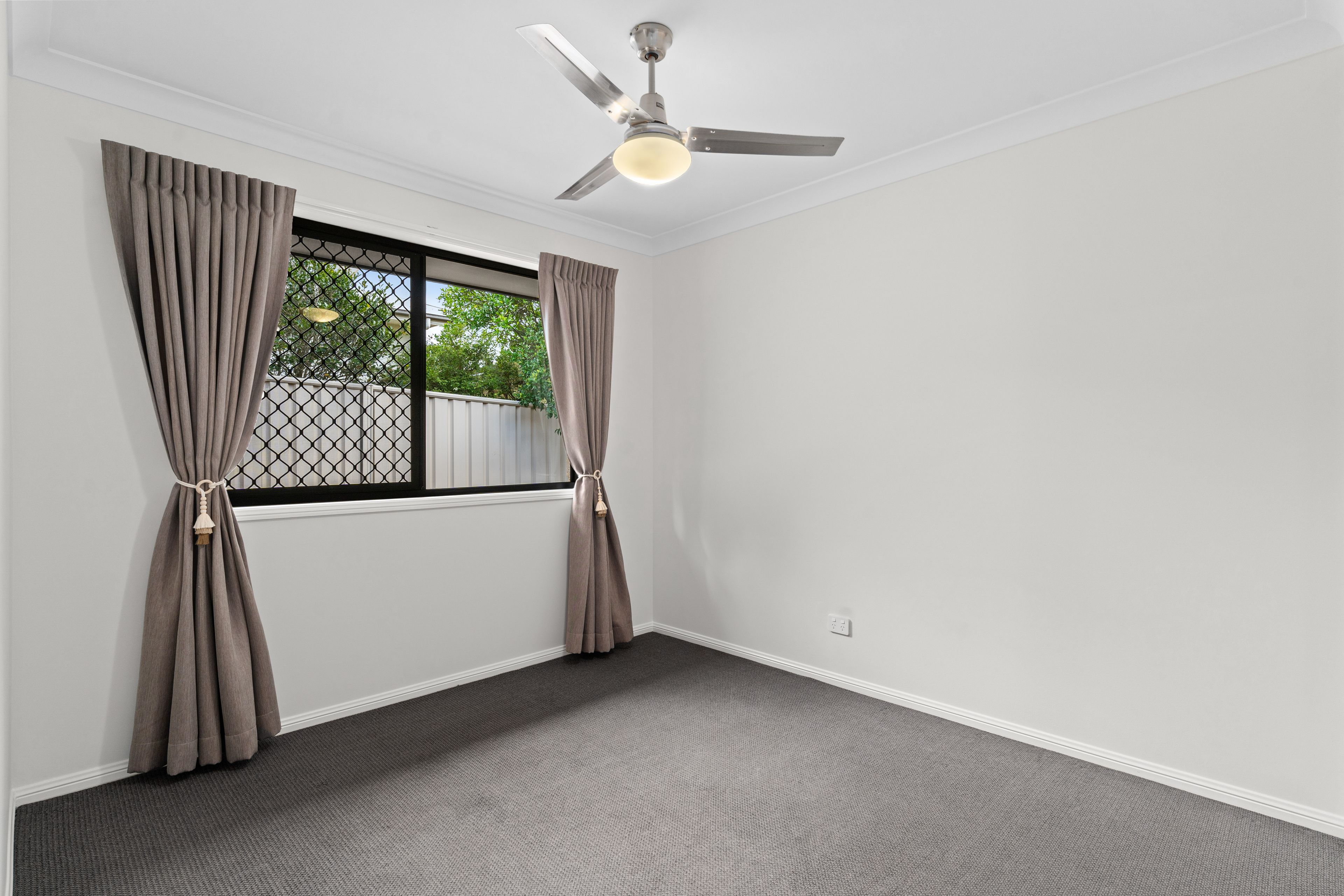9 Gloria Close — photo 18 of 30