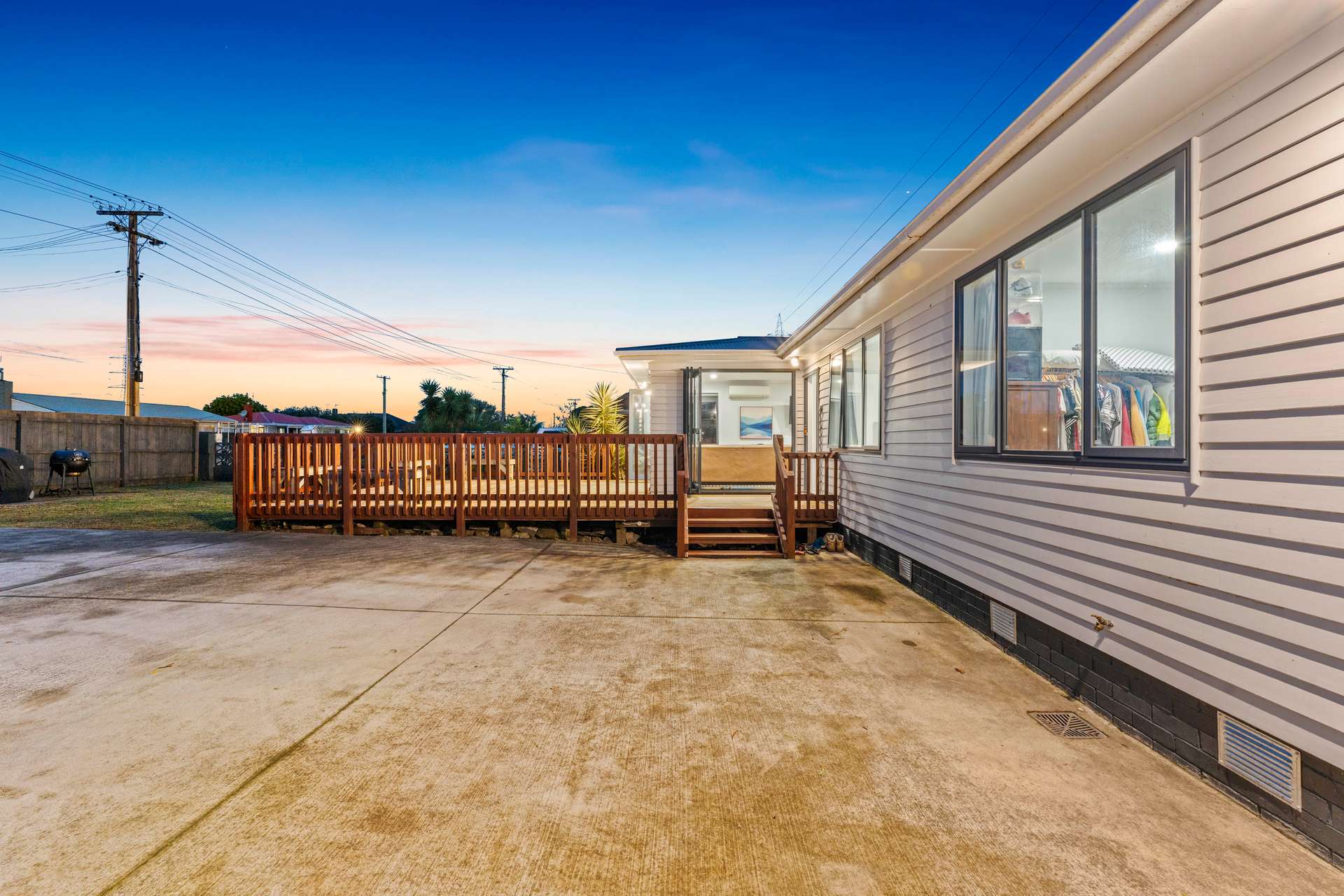 42 Harwood Crescent photo 3