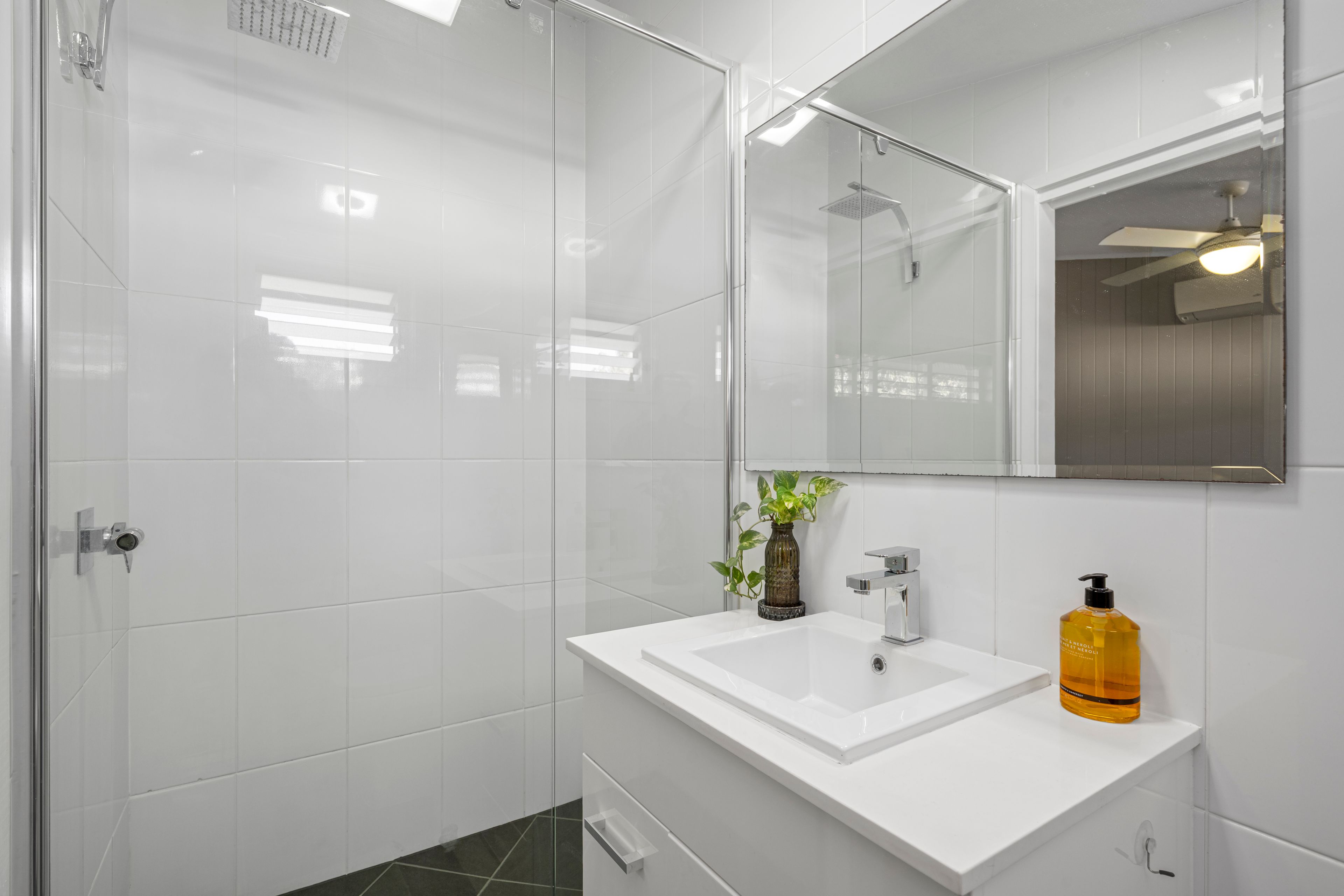 24 Halstead Street — photo 8 of 15