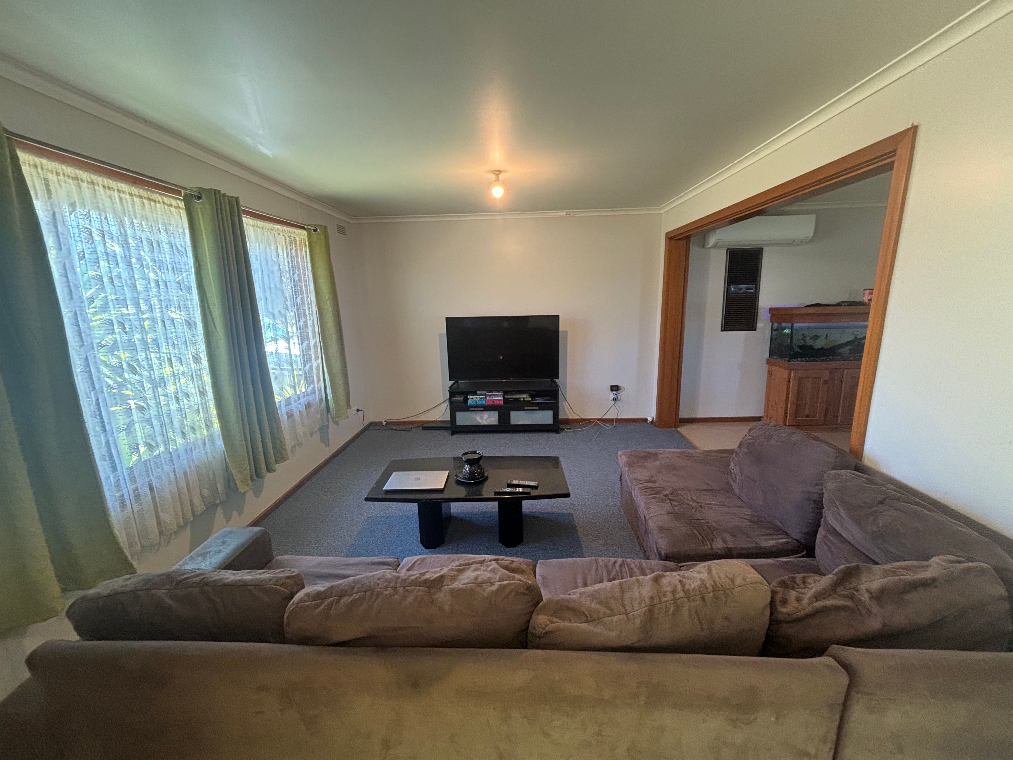 5 Moira Street, Goolgowi, NSW 2652