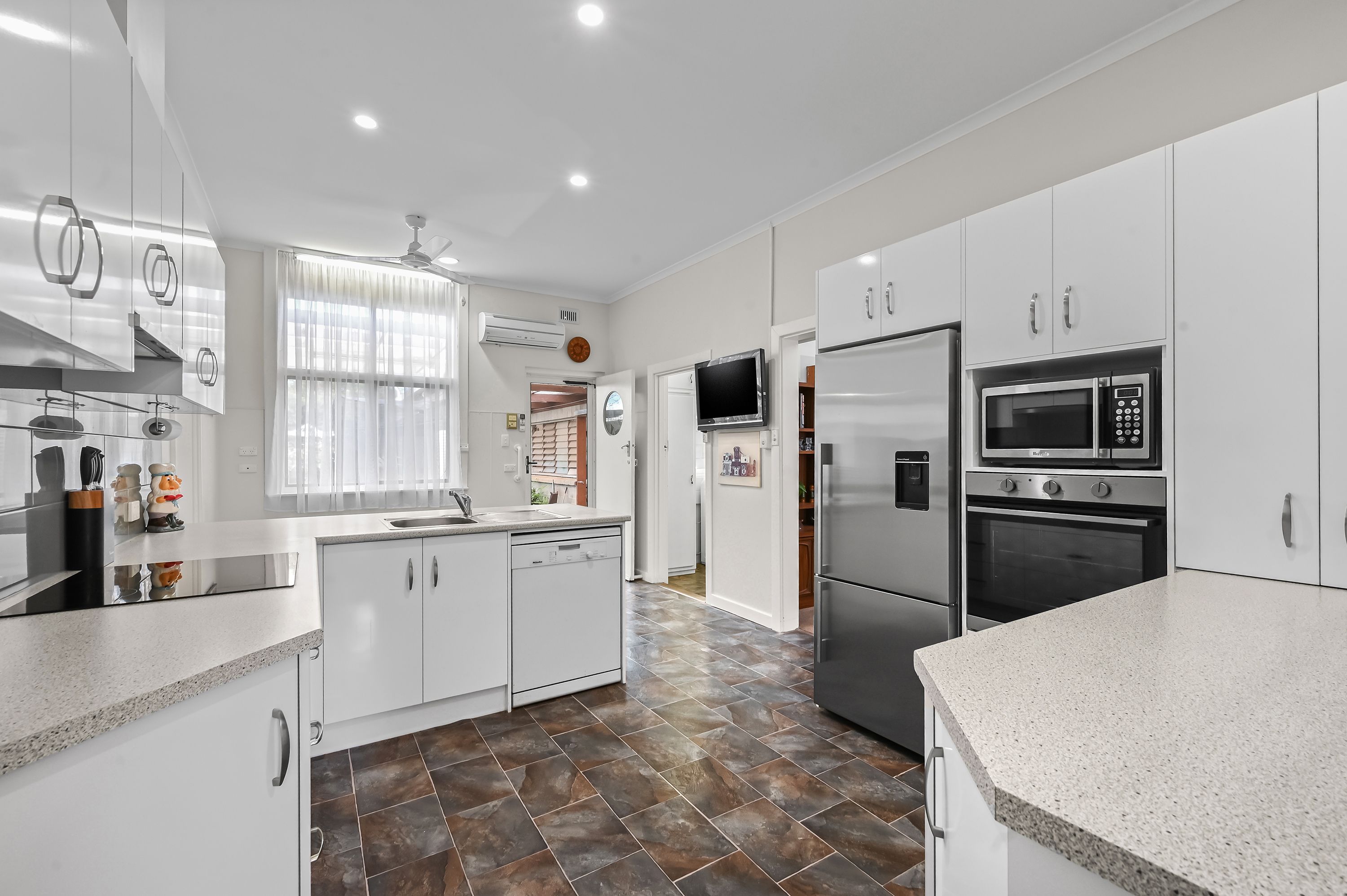 18 Dover Terrace — photo 11 of 27