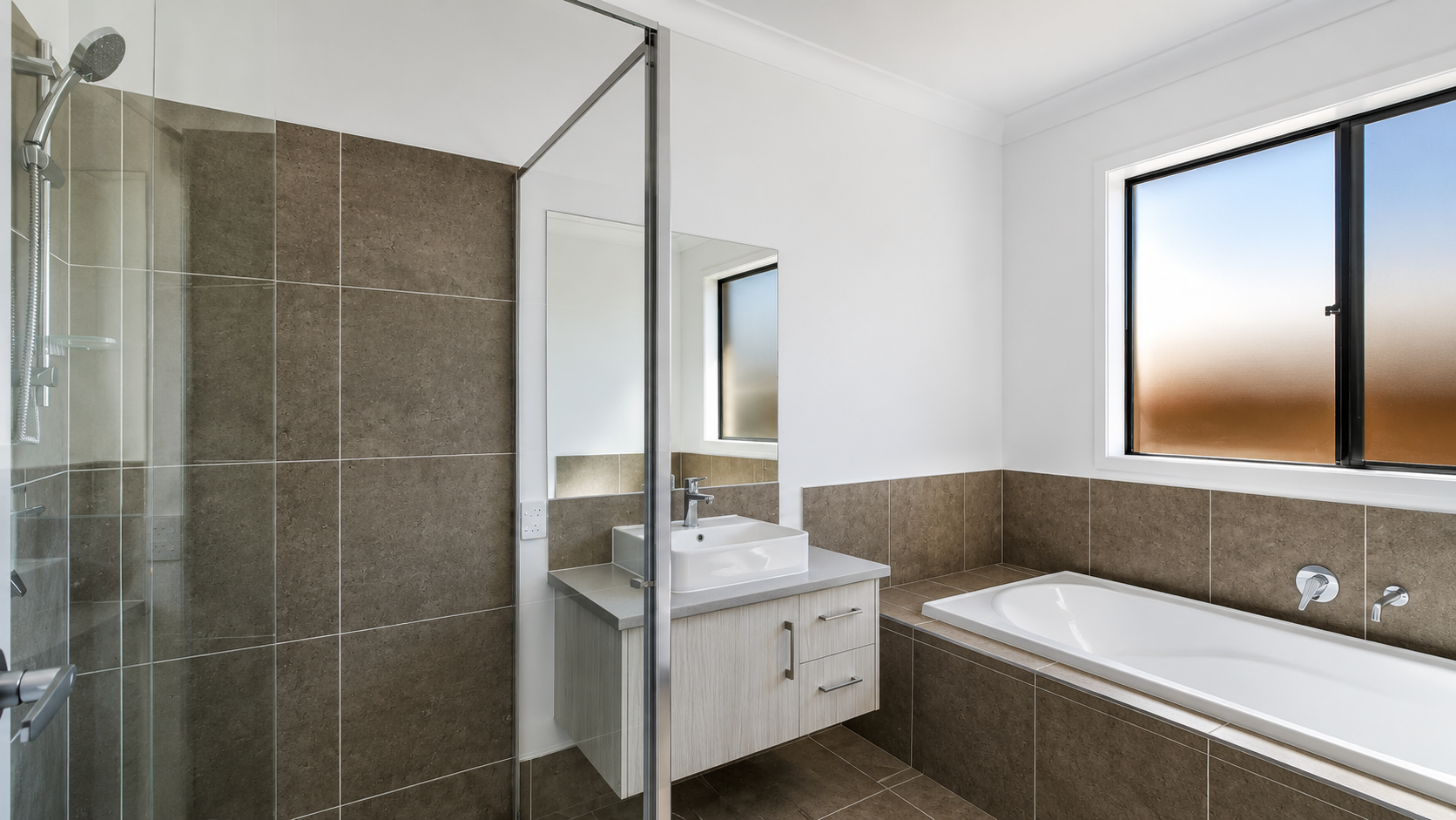 6 Gumtree Crescent — photo 10 of 13