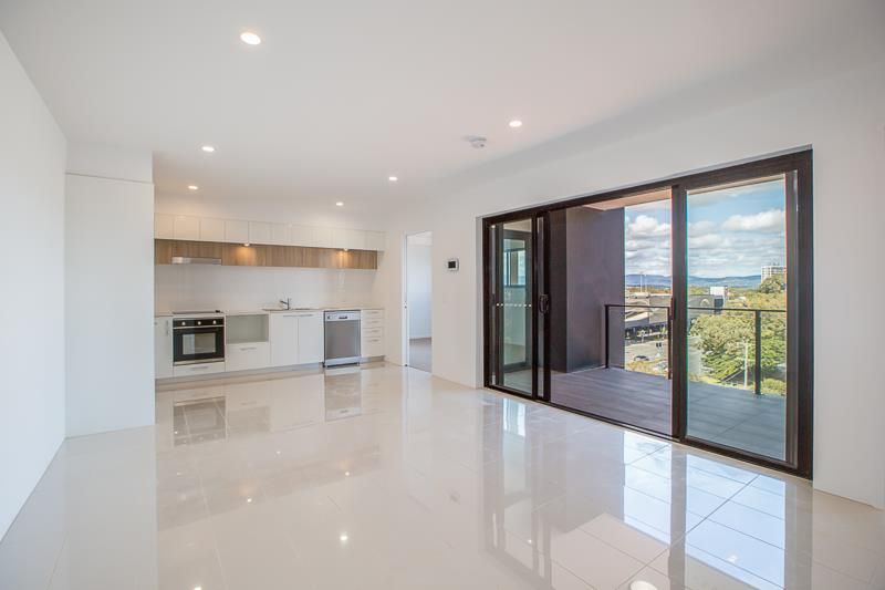 607/9 Hooker Boulevard, Broadbeach, QLD 4218