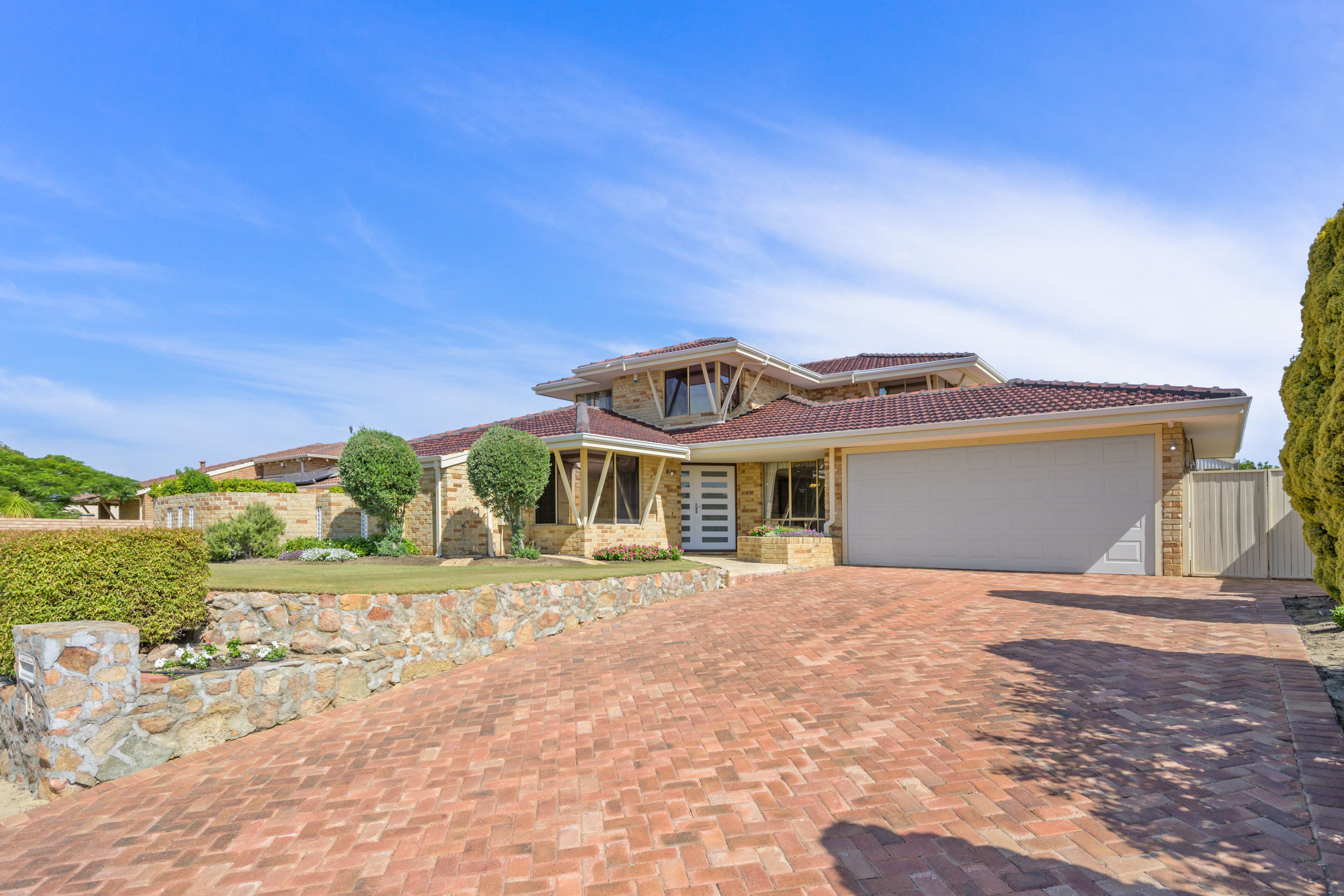 14 Lesueur Rise, Sorrento, WA 6020