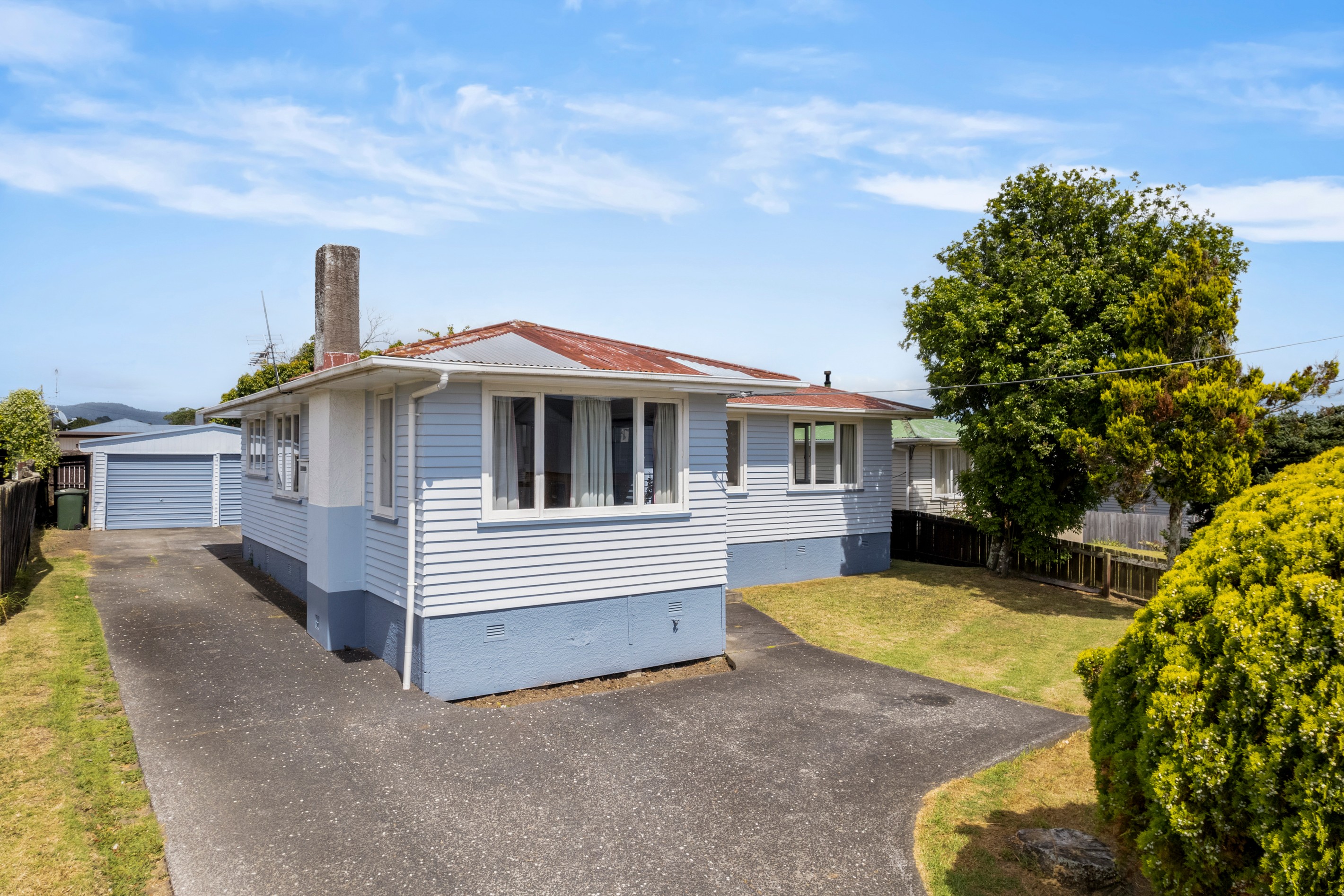 14 Statesman Street, Henderson, Waitakere City