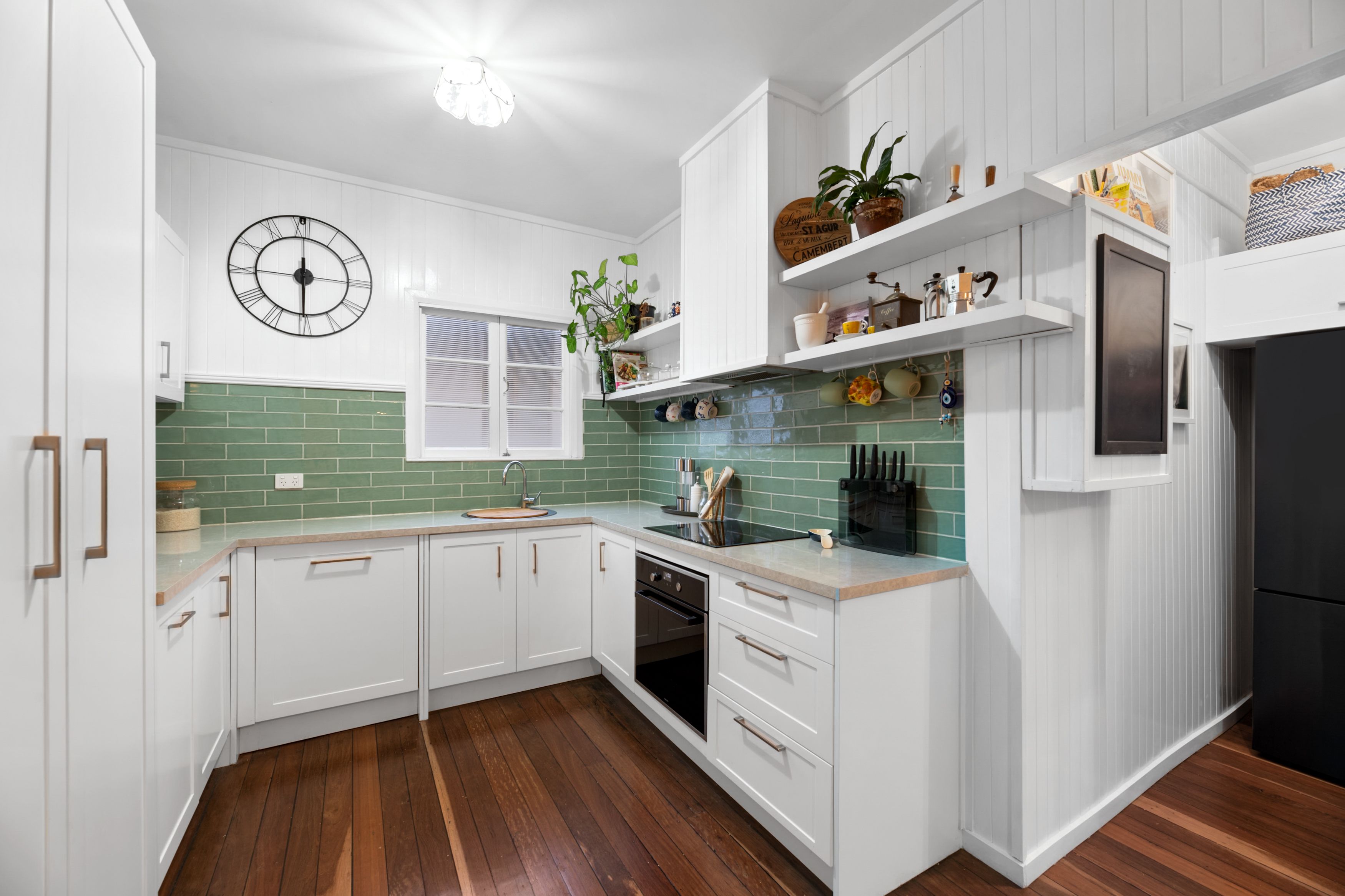 80 King Street, Woody Point, QLD 4019