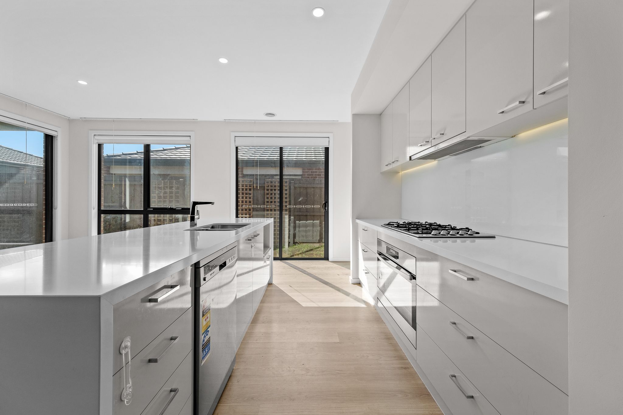 69 Rossiter Retreat, Cranbourne North, VIC 3977
