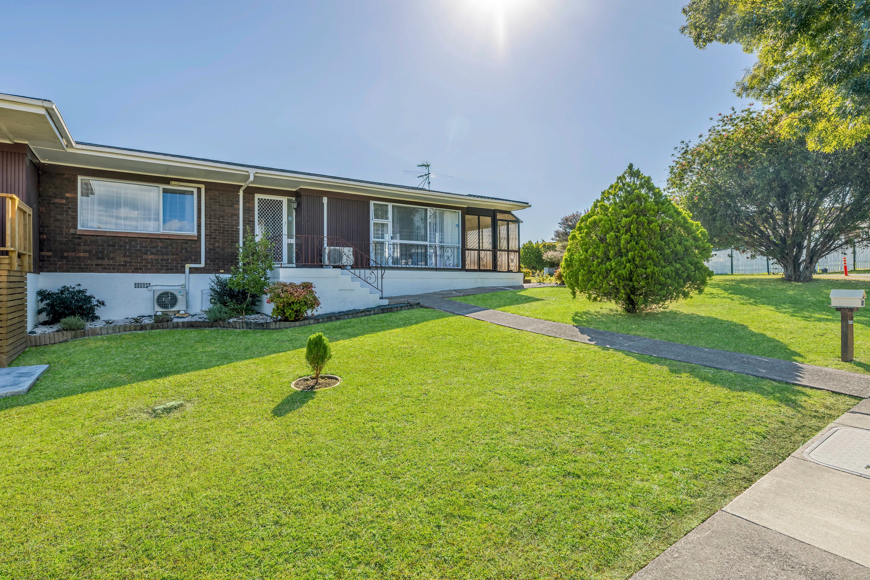 1/2 Suzetta Place, Sunnyhills, Manukau City